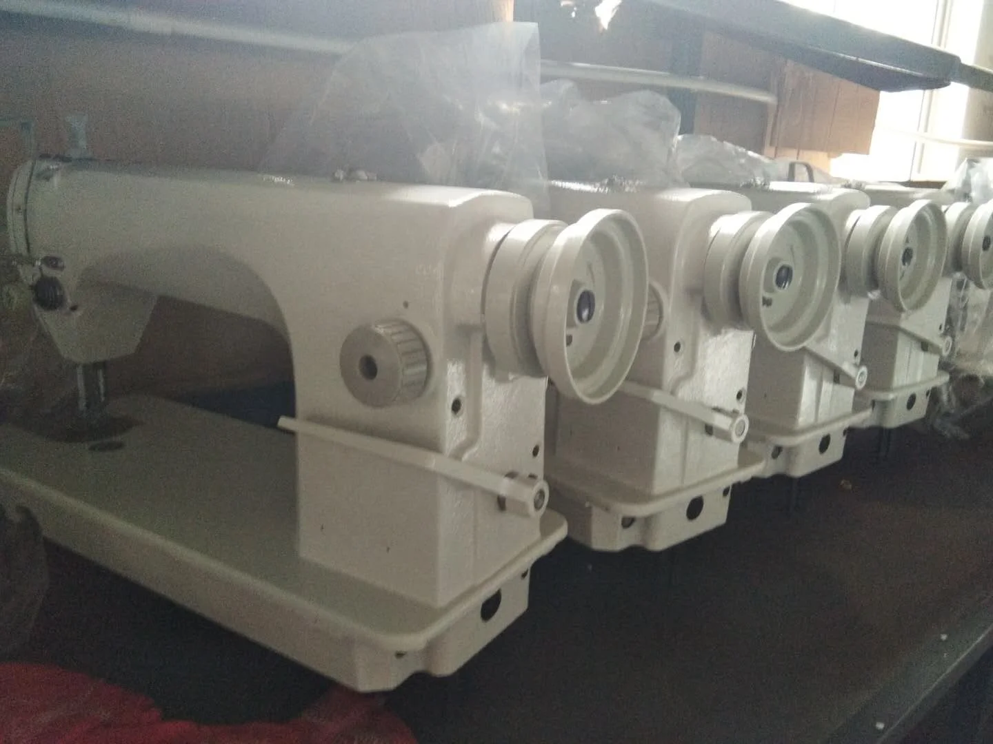 ST8700D Industrial Sewing Machine High Speed Single Needle Lockstitch Industrial Sewing Machine