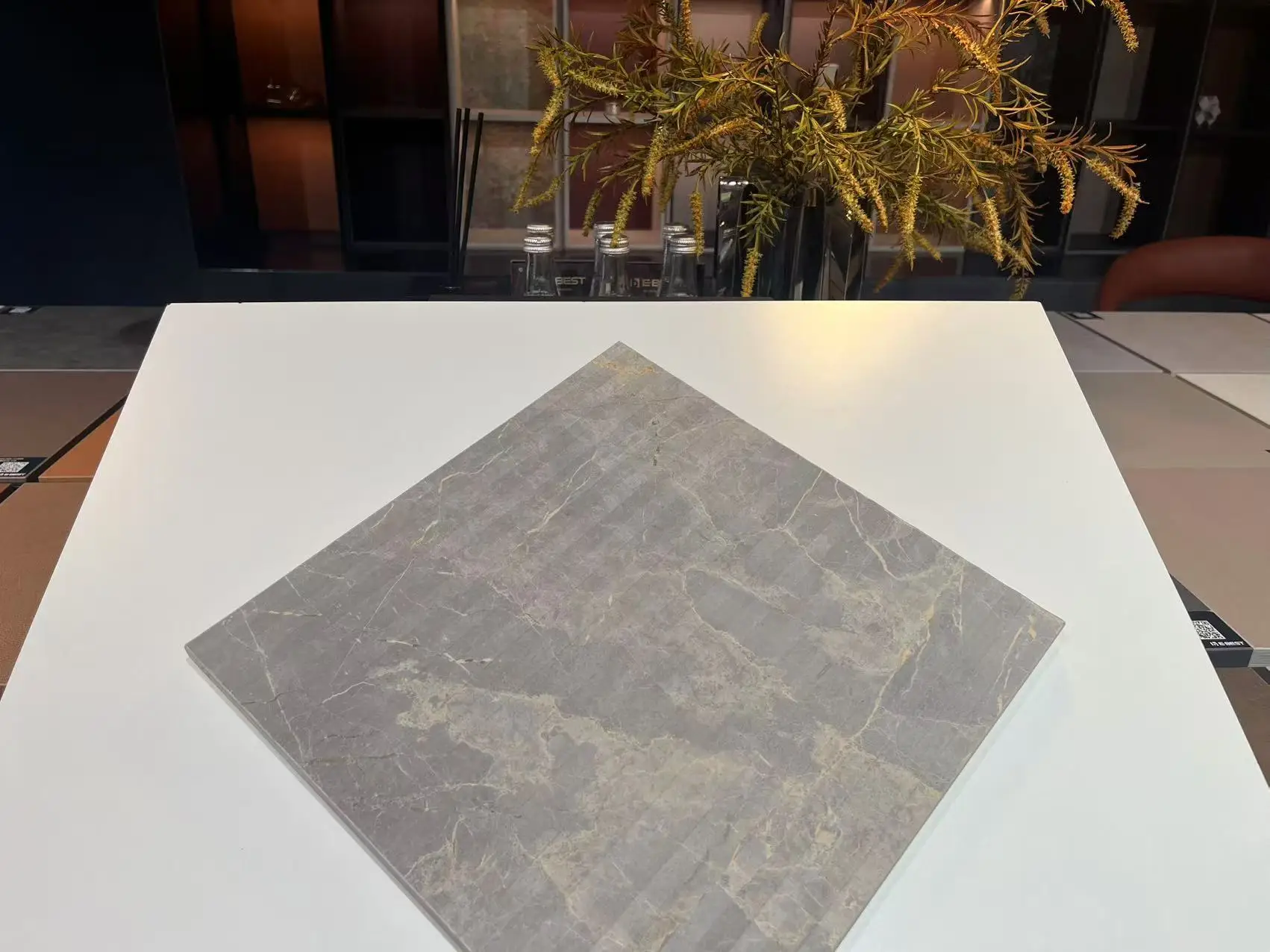 Hot Selling Melamine Faced Melamine Board E0  Melamine Faced Mdf For Making Furniture 47 1/5'  x  110  1/5' in