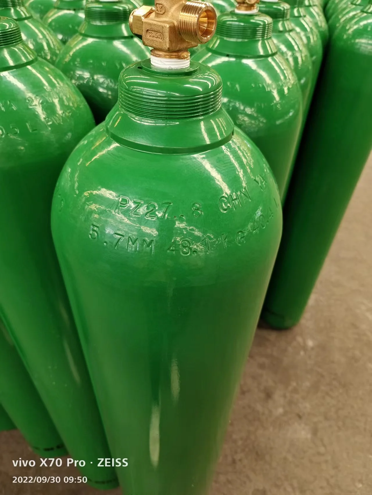 Factory Wholesale Gas Bottle Composite Empty Gas Tank for Sale Argon/Helium/N2/ O2/Industrial Gas Cylinders