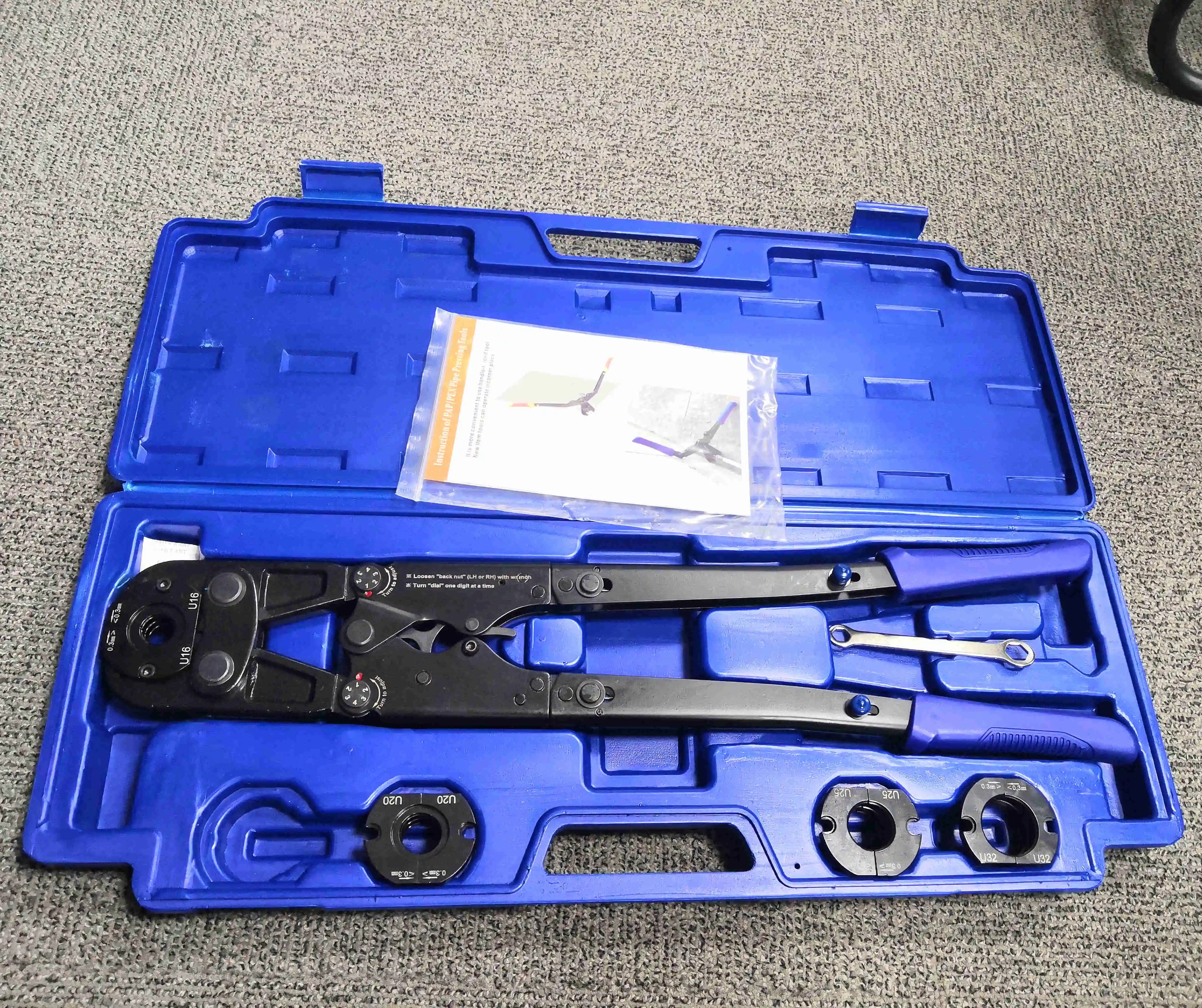 Manufacturer Press Tool U TH Type 304 Sleeves Hand Pressing fastening Tool for press fitting using pex-al-pex pipe