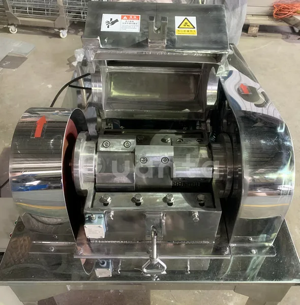 QUANTA coarse crusher chili turmeric ginger cinnamon nutmeg grinder onion chilli flakes making machine