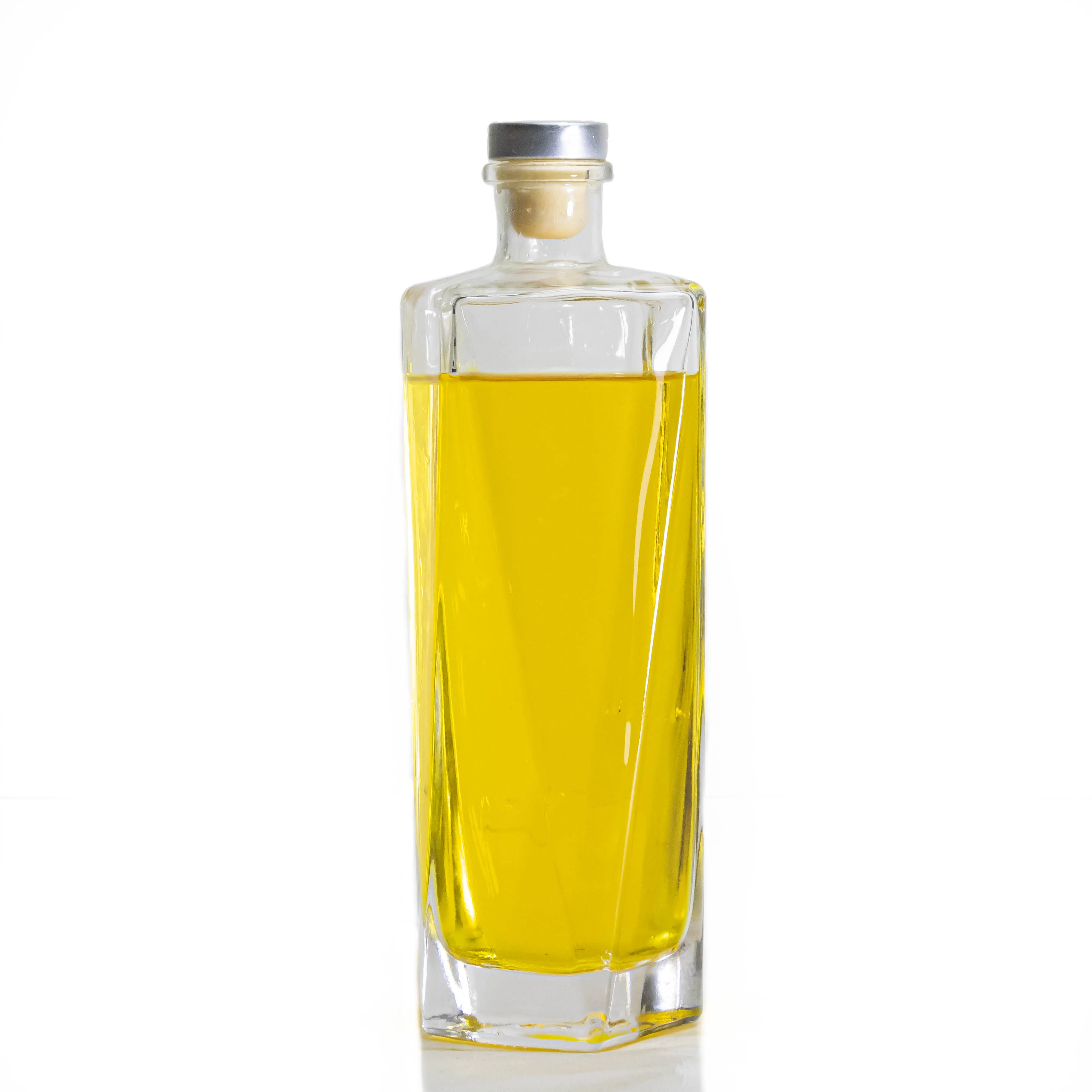 Custom  whiskey liquor/alcohol/spirit glass bottle 500ml alcohol glass bottle