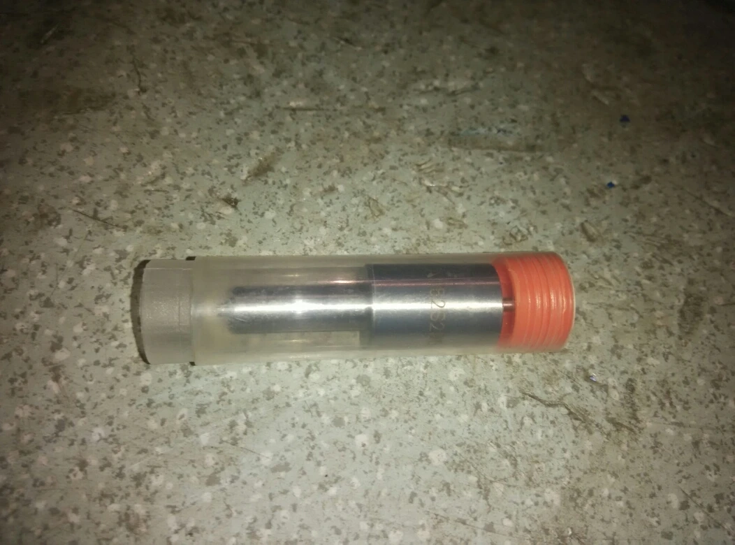 
Sinotruk HOWO injector 