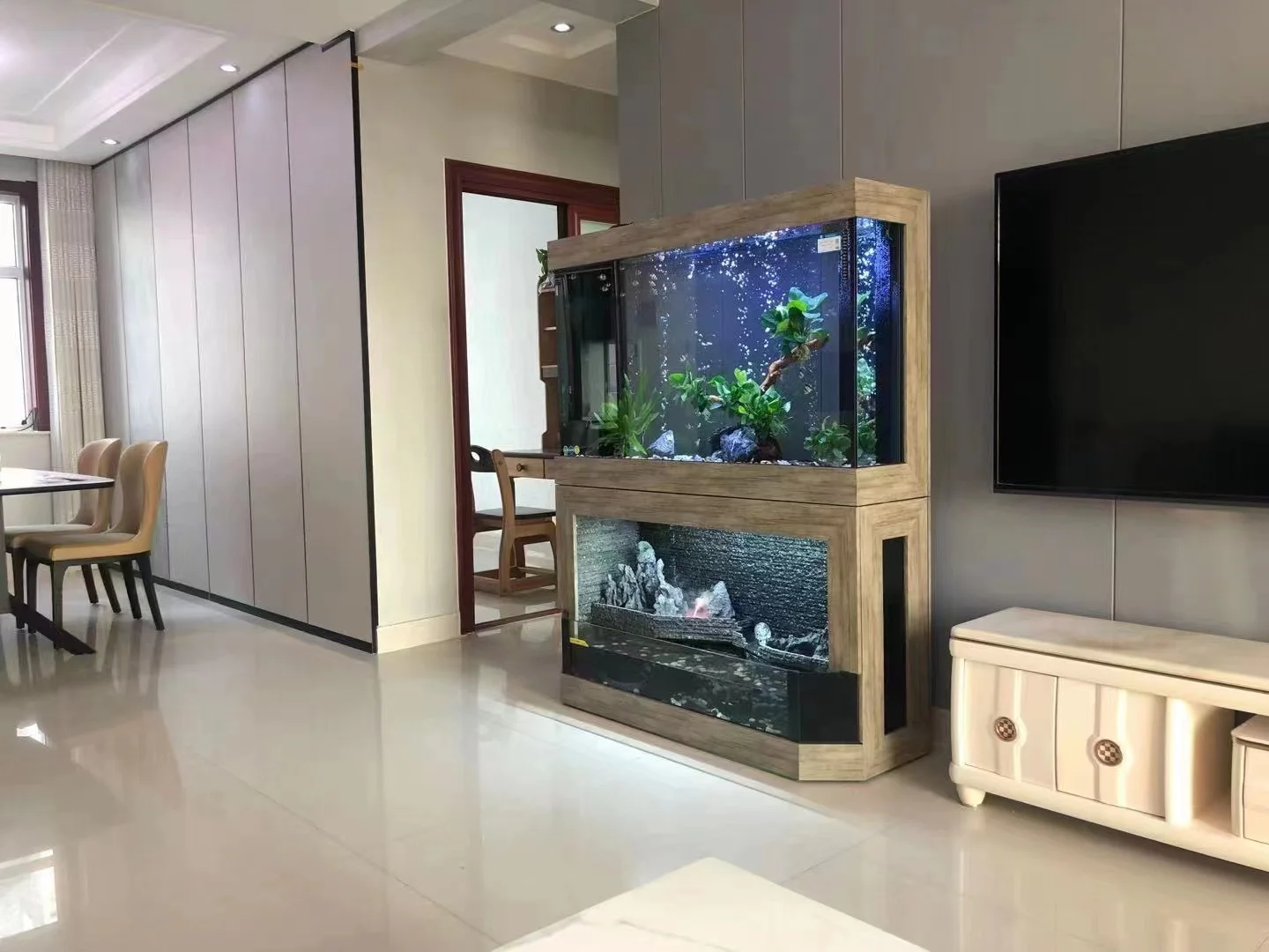 Aquarium Glass Customized Color Use Arowana Koi Fish Landscape Fish Aquarium Tank Fish Tank Vertical Home Aquarium 1000 Liter