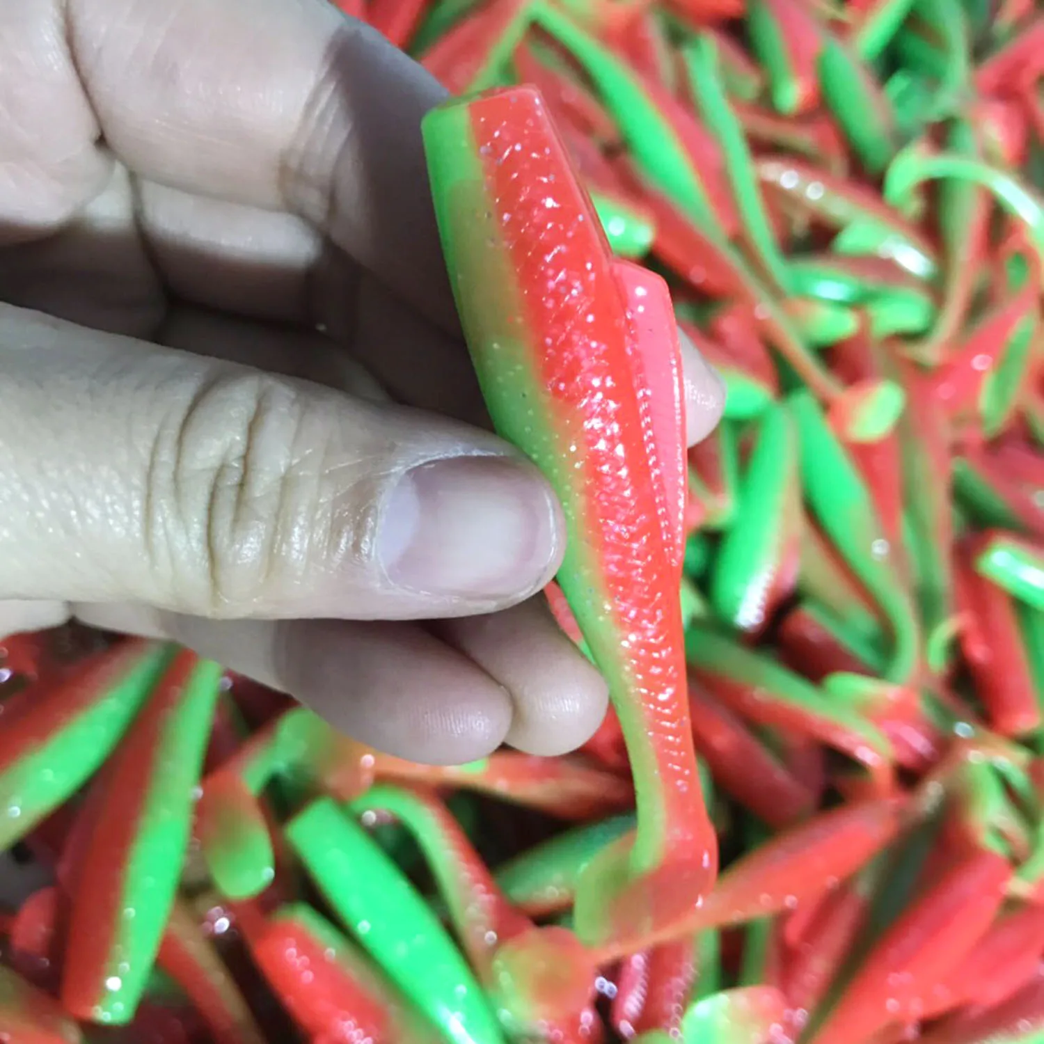 Mixed Color artificial bait 6cm 8cm 10cm soft TPR fishing bait T Tail shad lure Long tensile Soft Fishing Lure TPE Soft Bait