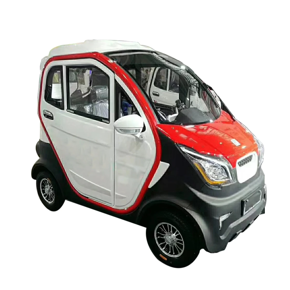4-Wheel 3 Seat Chinese Electric Mobility Scooter Car Mini EV Auto Cabin Car New Energy Vehicle with CE Certified