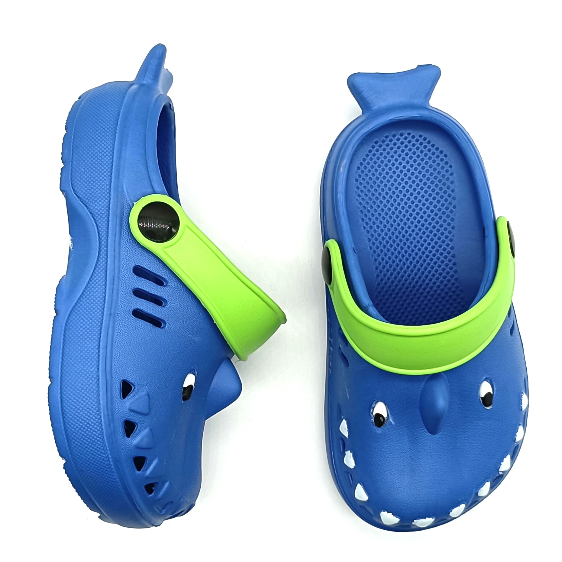 Summer Non-Slip Lightweight EVA Outdoor Clog Cute Cartoon Shark Slippers Baby Clogs Garden Shoes