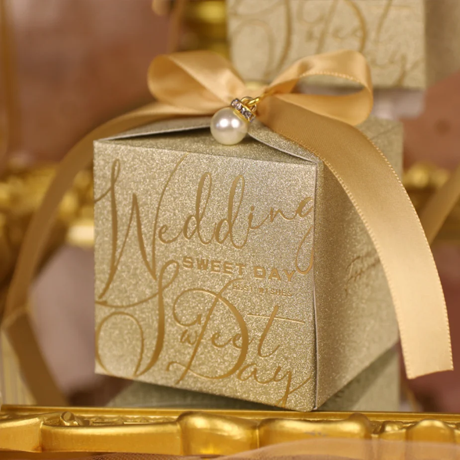 2023 Jumi New Arrival Small Wedding Candy Gift Box Luxury Glitter Favor Gift Box With Pearl And Ribbon For Guest