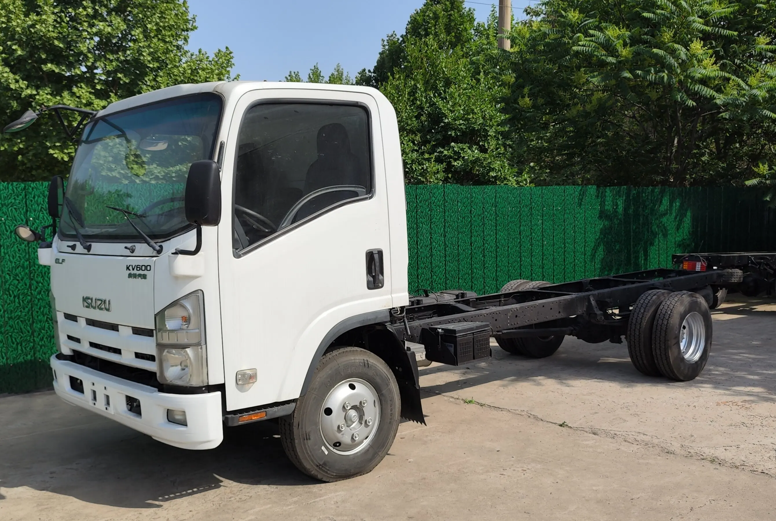 Высокое качество шасси грузового грузовика ISUZU KV600