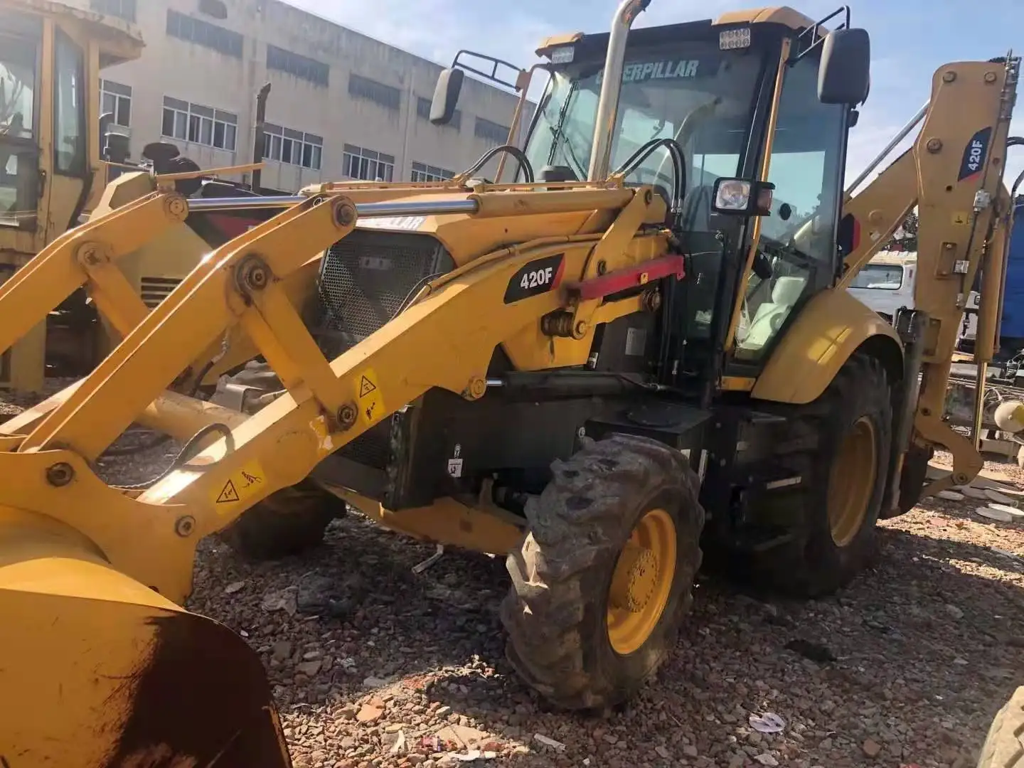 CAT 420F для продажи гусеничный экскаватор-погрузчик б/у в Китае ретро-экскаватор cat 416
