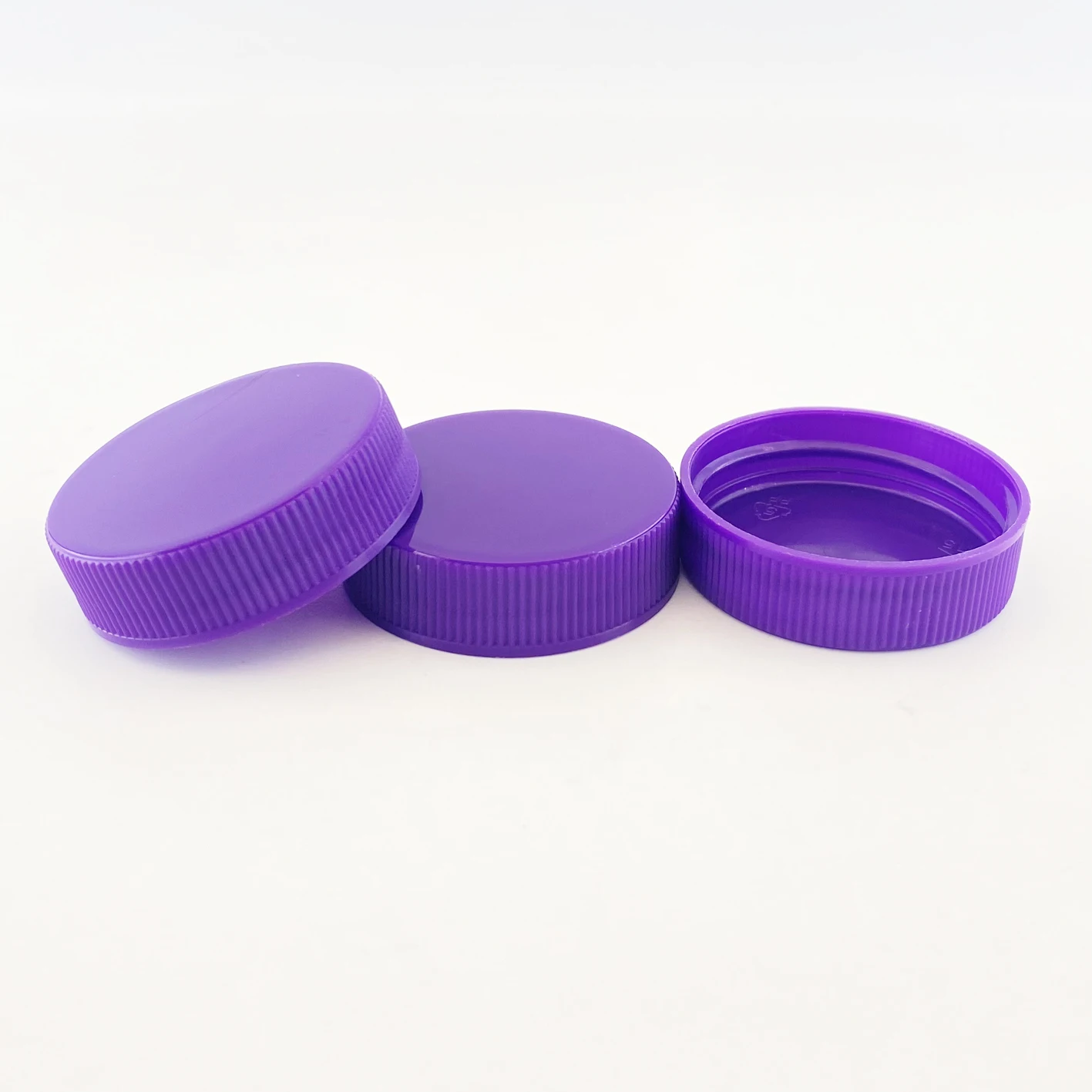Factory Price Wholesale 38mm ribbed Split bottle cap 38/400 PP Plastic Screw Cap Vertical Pattern Spiral Lid