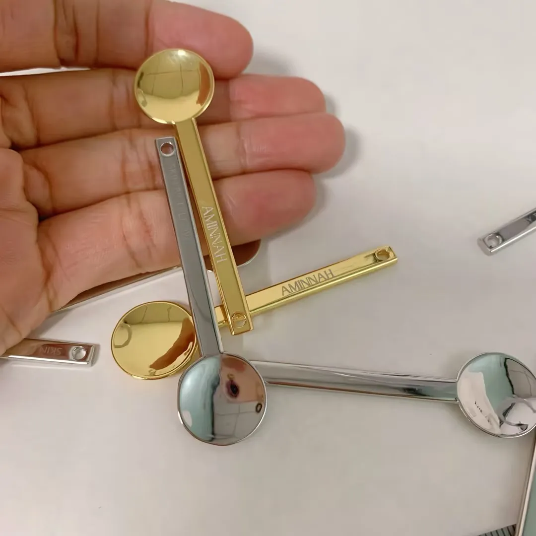 Wholesale Manufacturer High Quality Customized Cosmetic Facial Metal Cosmetic Cream Spoon Mask Spatula 3 colors