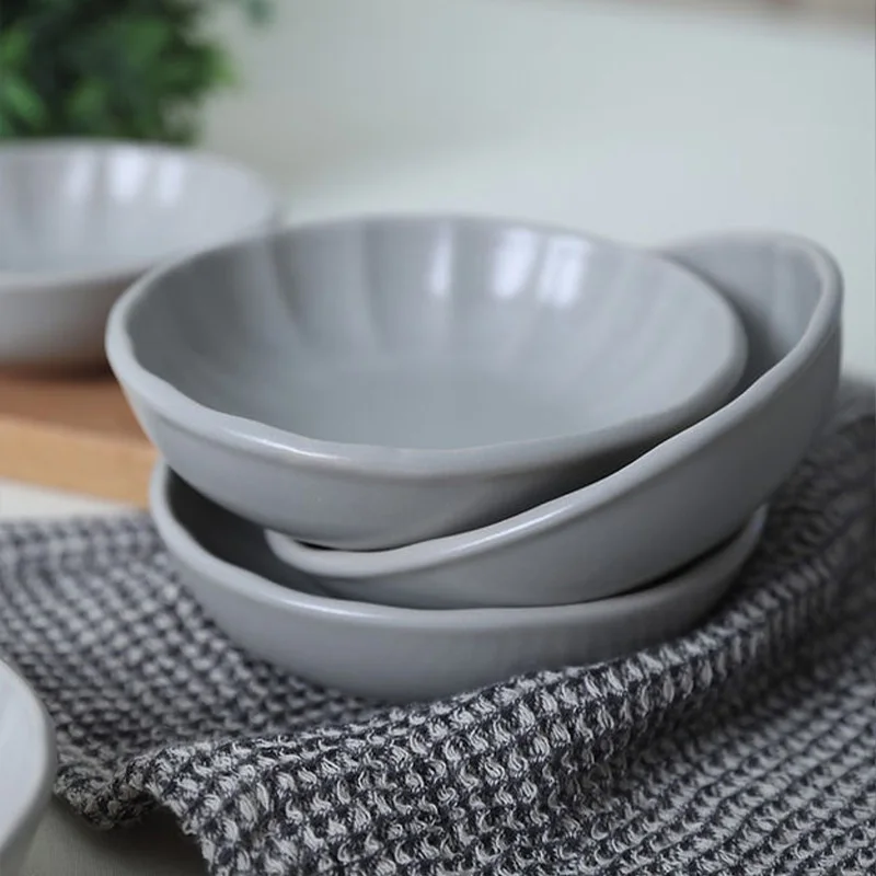 OEM  Wholesale Japanese Black Melamine Ramen Noodle Bowl Set  Ceramic Bowl Tableware Made In VietNam