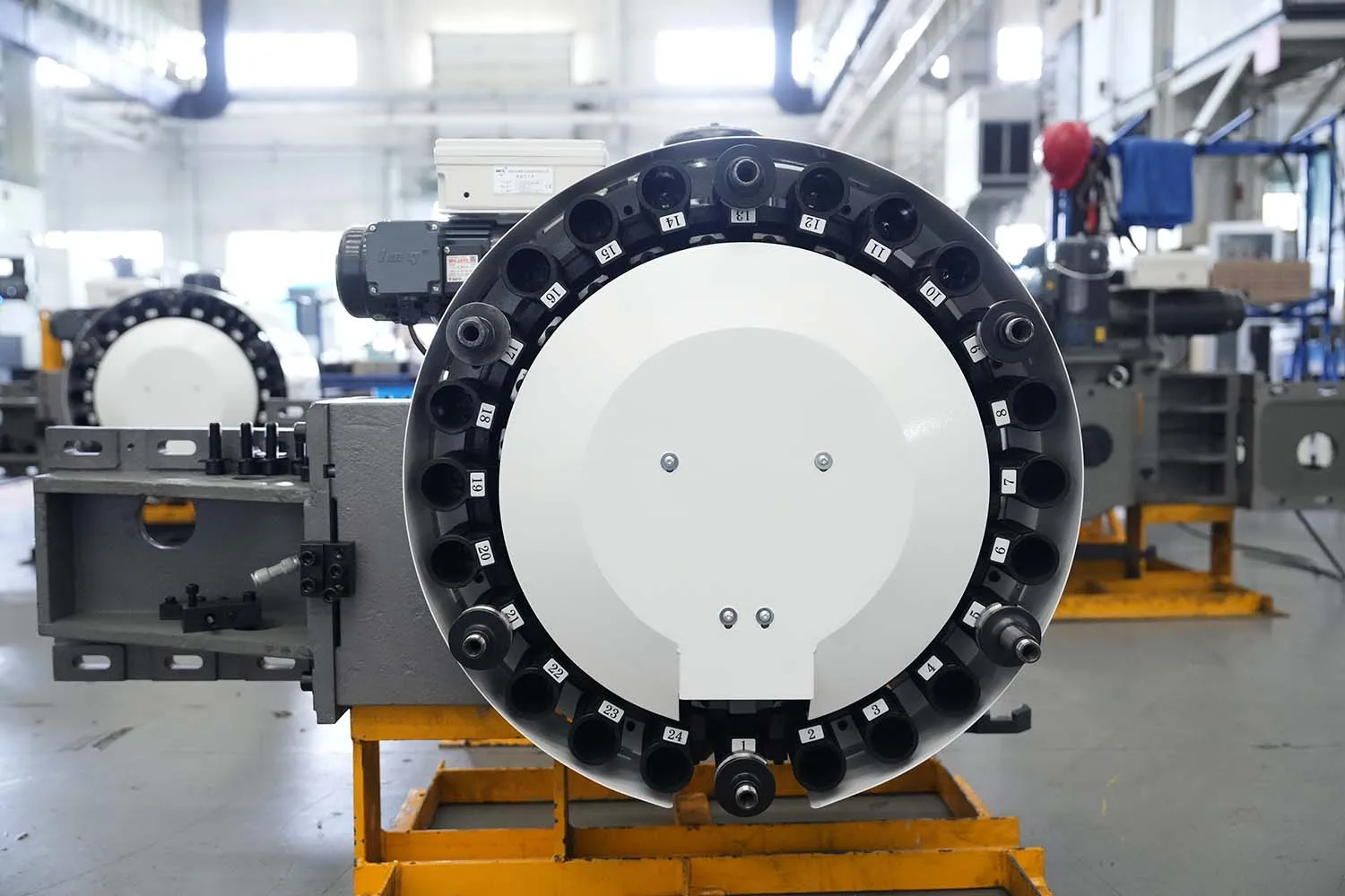 GT SMTCL VMC1300H Cnc обрабатывающий центр 5 осей Китай фрезерный станок для металла Vmc 1370