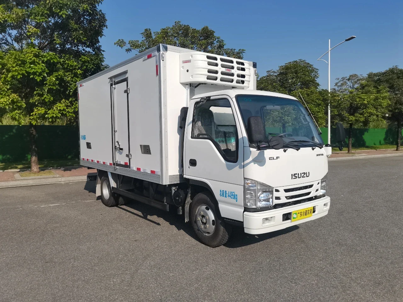 Заводская распродажа Isuzu 100P 2 3 4 тонны новые рефрижераторы длинный дизельный РЕФРИЖЕРАТОРНЫЙ контейнер ручной привод 4x2 Евро 5