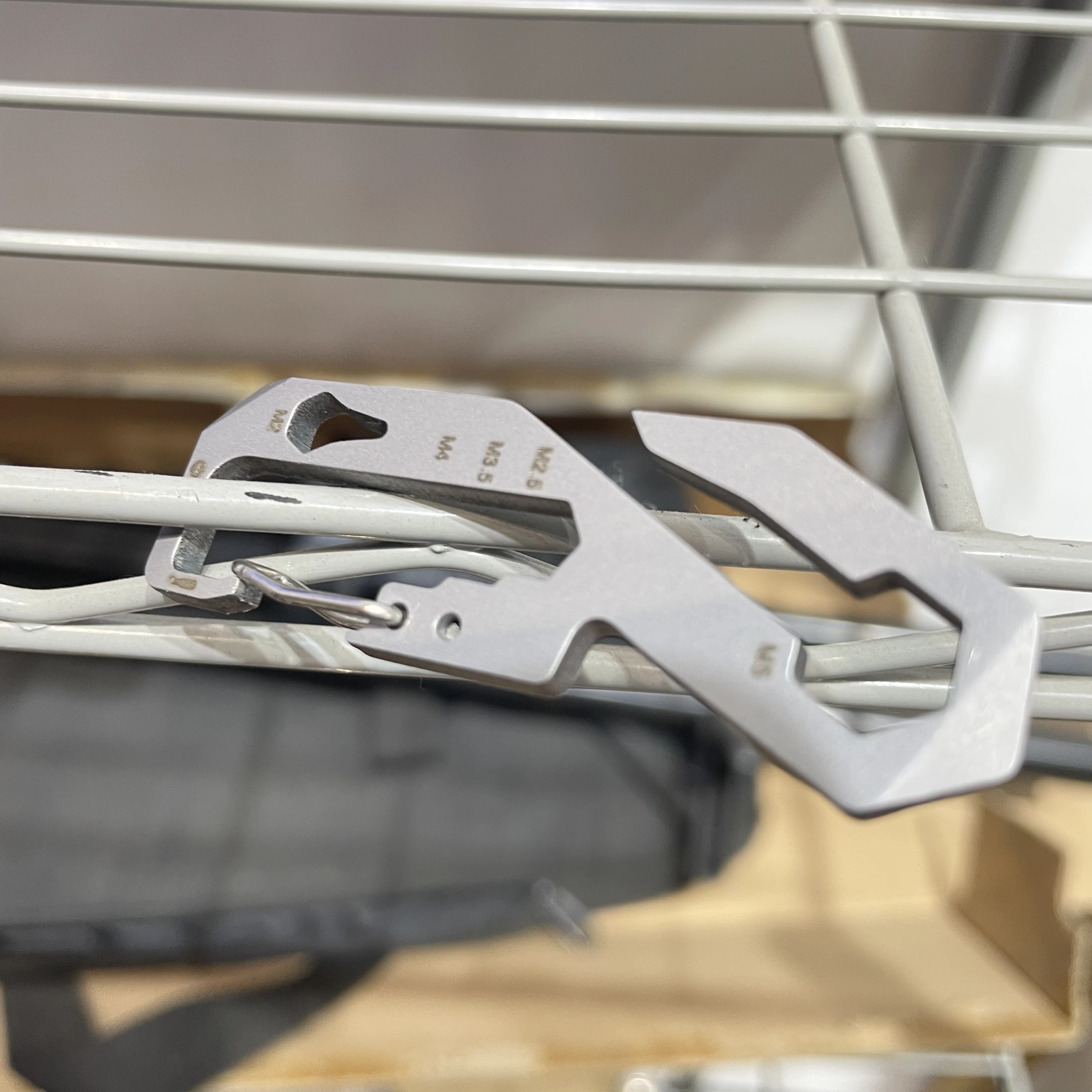 Free Sample Custom Pocket Camping  Wrench Multi Tool Multitool Keychain