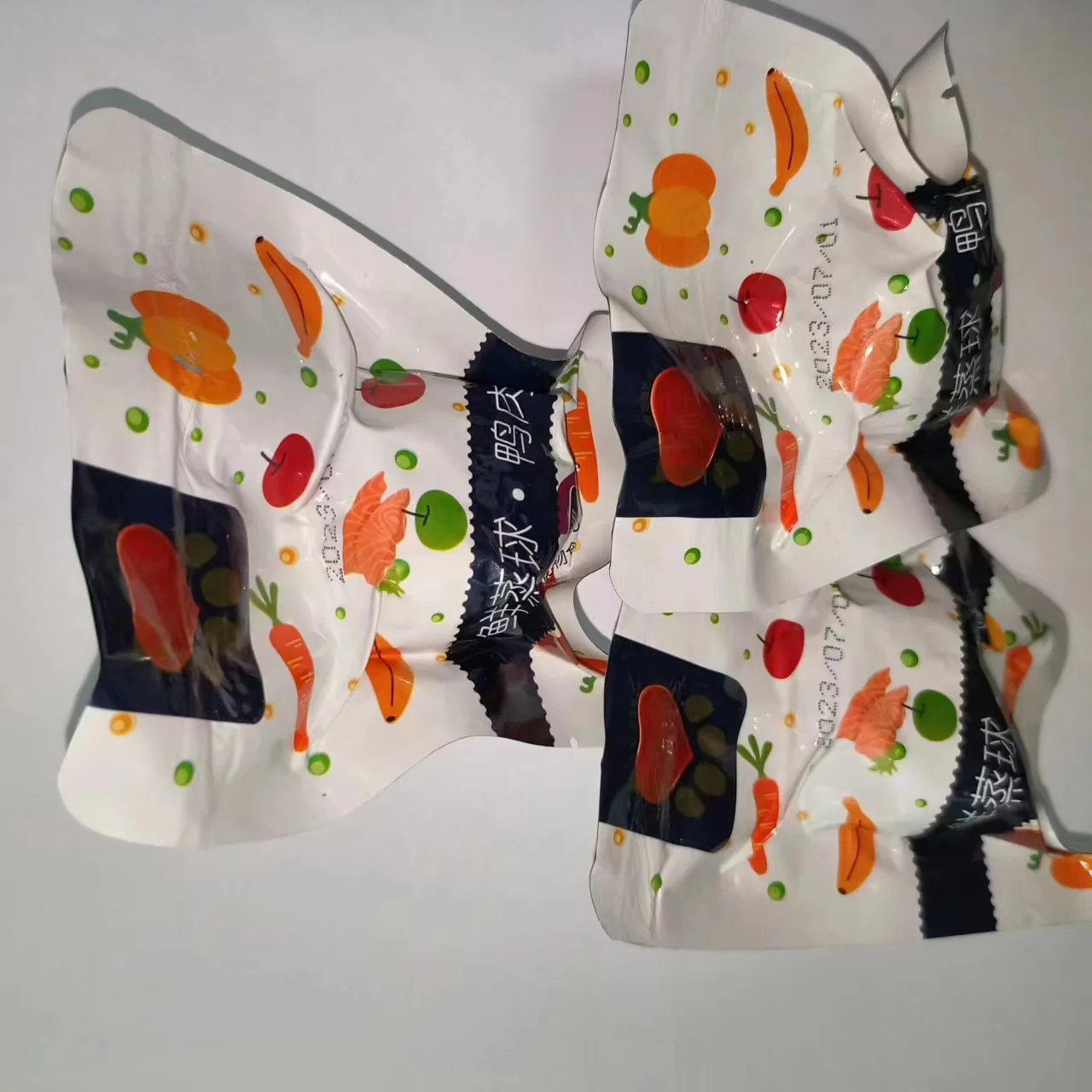 OEM Pet Supplies Wholesale Cat Snacks Dog Snacks Chicken Ding Chicken Breast Canned Pet Food