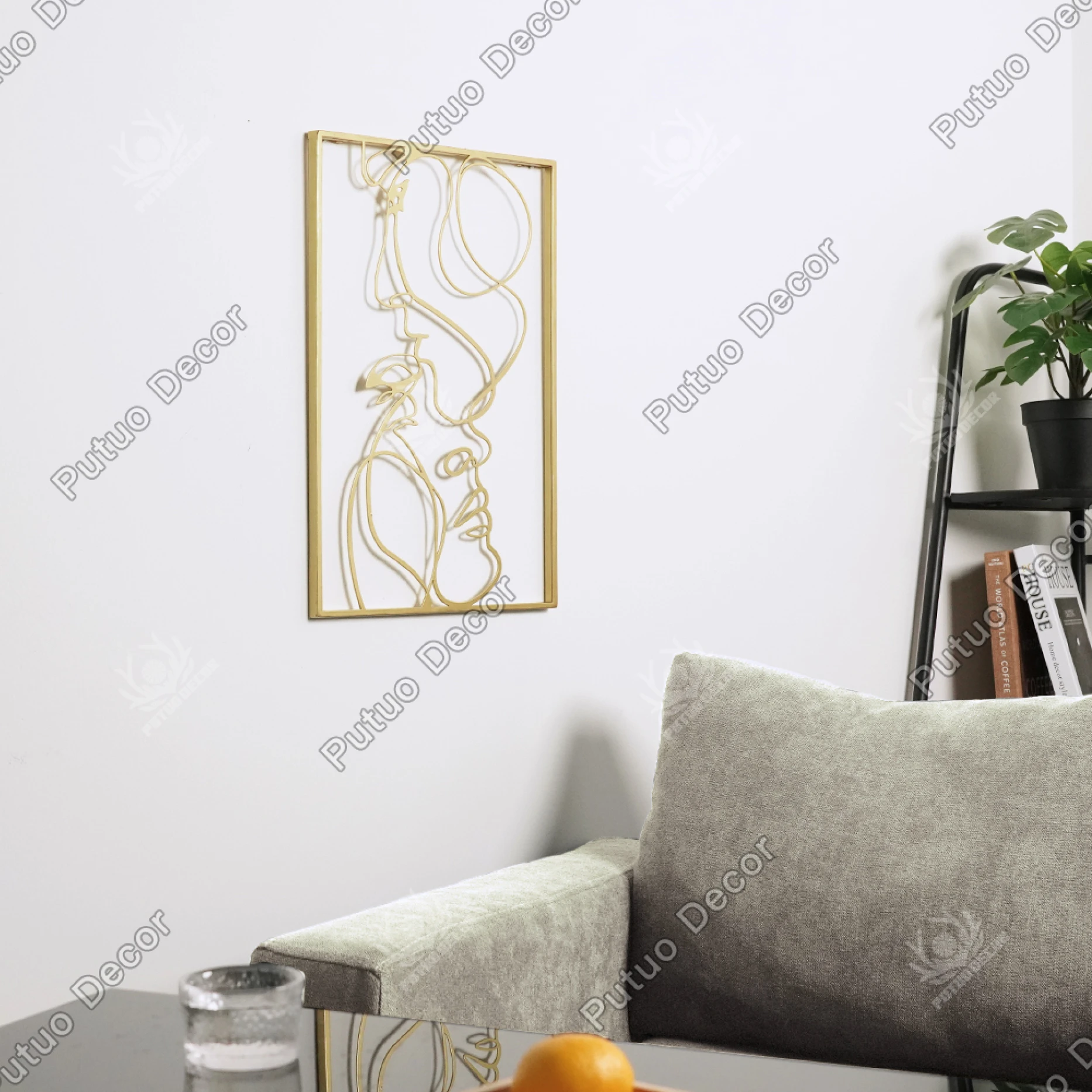 Putuo Decor Muscle Man Luxury Gold Leaf Black Line Modern Metal Wall Art Iron Framed Home Wall Decor