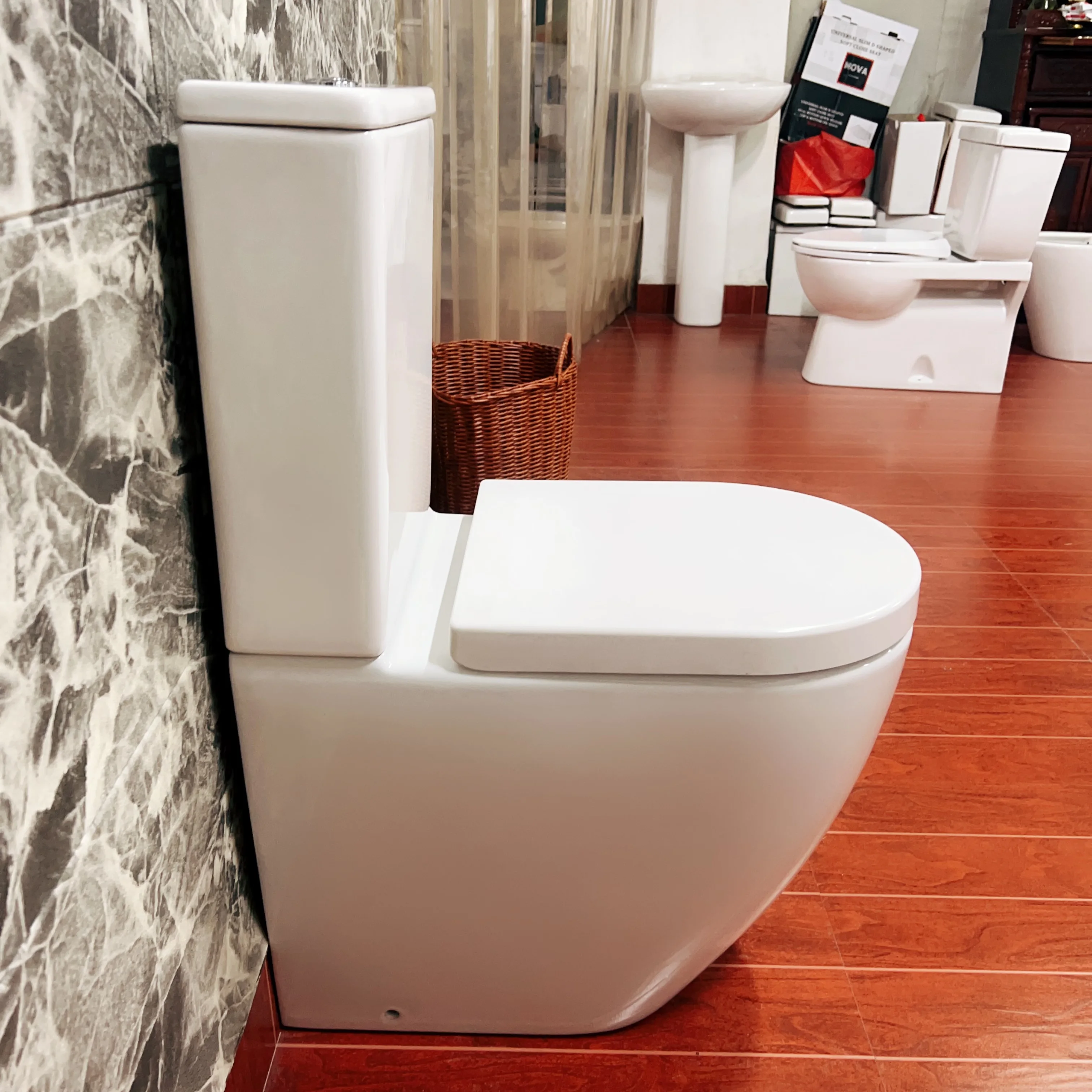 European Style Two-Piece Ceramic P-Trap Floor Mounted Dual-Flush Feature