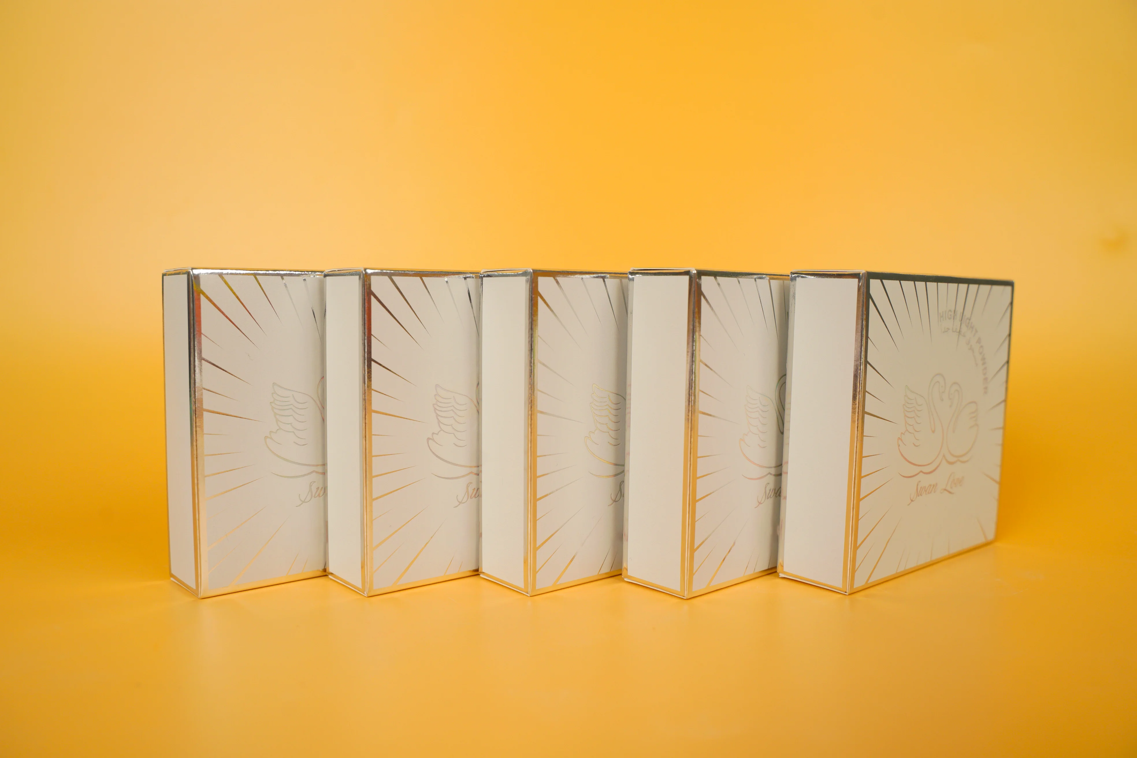 Face Highlighter Palette High Glossy Face Illuminator Palette Pearl Shimmer Smooth Baked Powder Lasting Sparkling