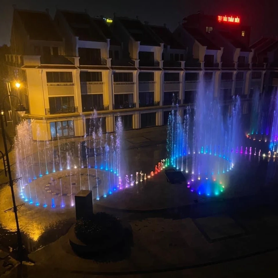 Популярный легко устанавливаемый фонтан из нержавеющей стали музыкальный водяной для танцев на открытом воздухе в саду сухого