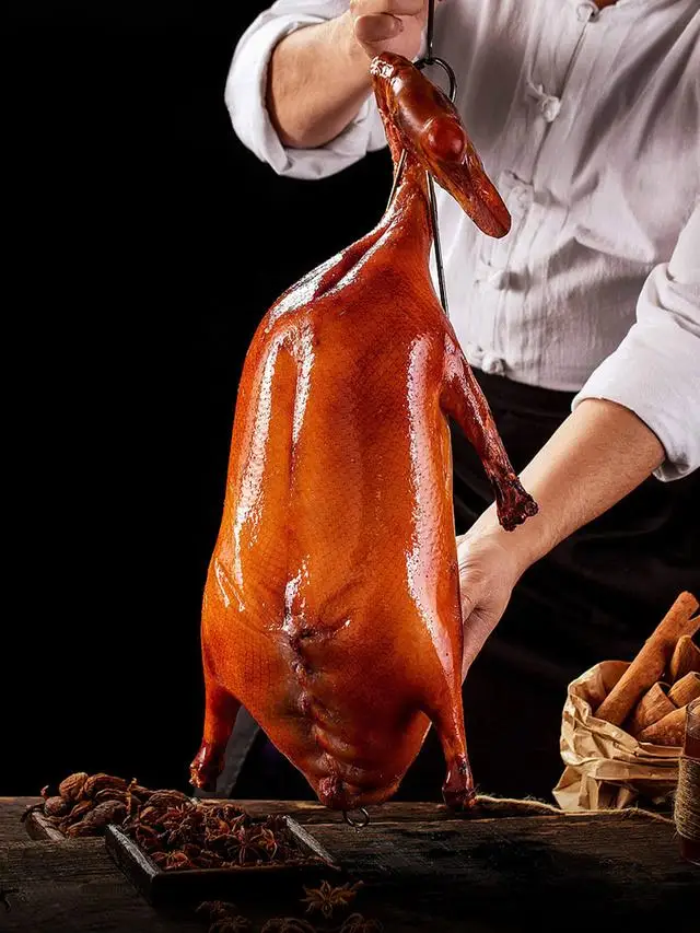 OEM&ODM Wholesale Cantonese Roast Duck Honey Glazed and Fragrant Healthy and Delicious Ready to Eat Traditional Chinese Cuisine