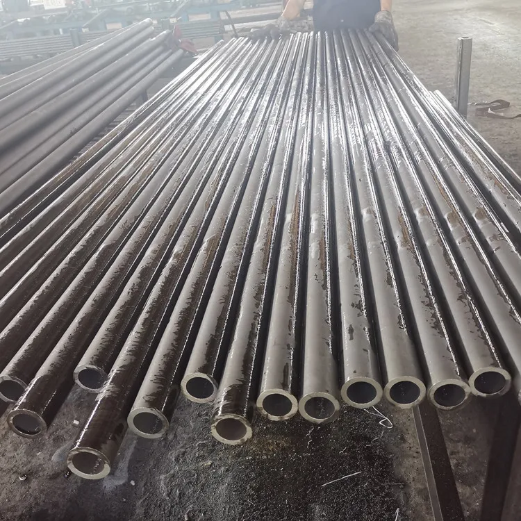 Quenched and tempered QT steel casting pipes and tubes 6000mm length 2mm t