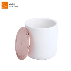 Логотип по индивидуальному заказу нарядное прямое фарфоровая белая свеча в Jar контейнер с крышкой