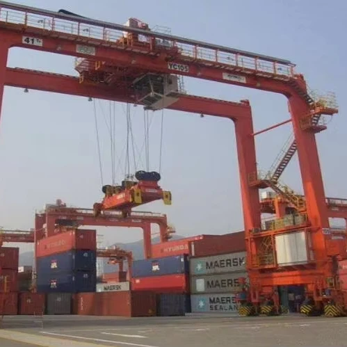 Heavy Duty 20 Ton Tire Crane 10m Max Lifting Height 10 20 30 60 80 Ton Rated Loading Capacities Electric Hoist Motor