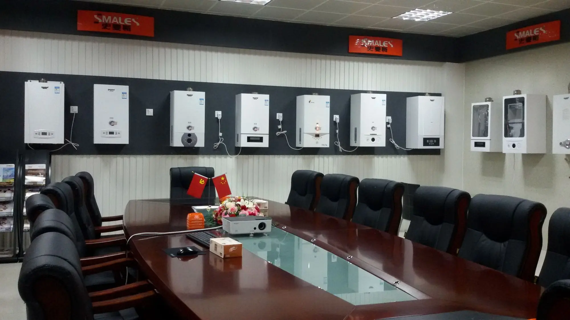  Foshan smals CE Настенный конденсаторный газовый комбинированный водонагреватель (28KW-B1) Бестселлер в России