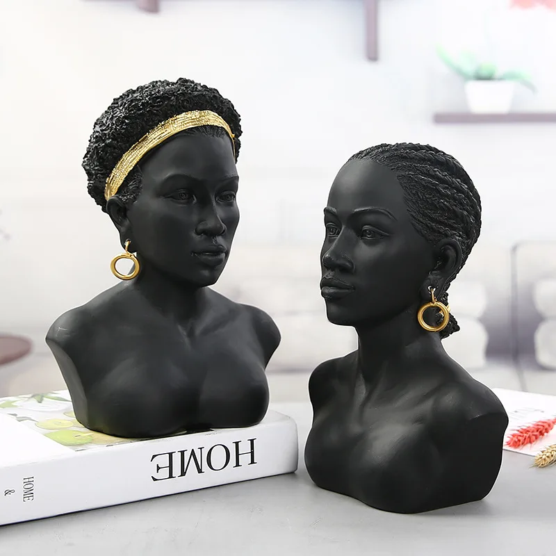 Creative Sculpture Decoration Modern Figure Ornament High Quality African Women Jewelry Rack Indoor Resin Craft Home Decor