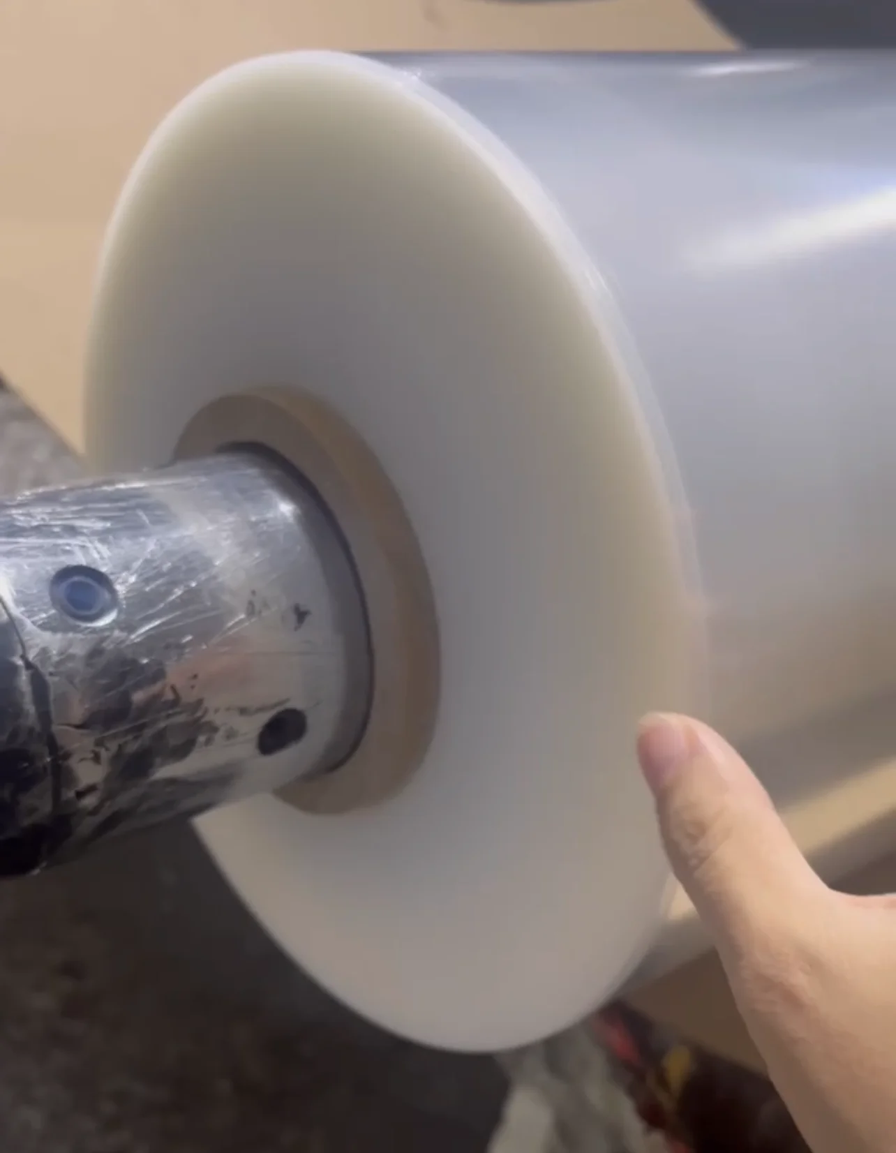 Logistics film usage transparent jumbo stretch film wrapping polyethylene lldpe stretch wrap jumbo roll stretch film best price