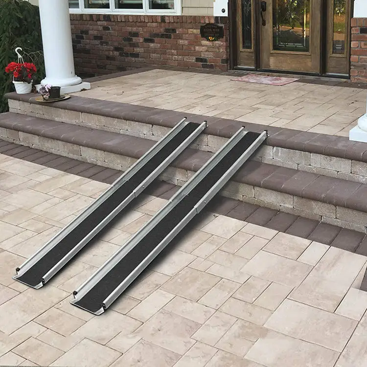 BEIZ Customized size Lightweight Aluminum Alloy Telescopic Portable Folding Wheelchair Ramp for Climbing Stair