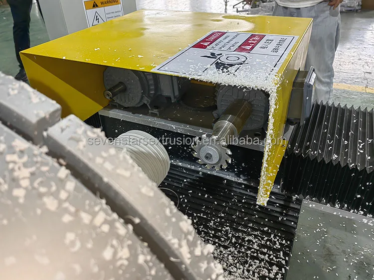 PVC pipe threads cutting plastic pipe thread processing machine