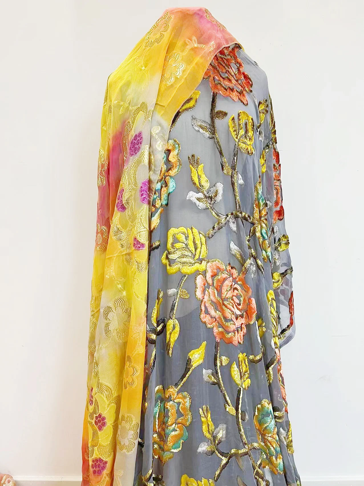 Factory Wholesale Hand-painted Jacquard Metal Wire Silk Soft Lurex Tulle Fabric