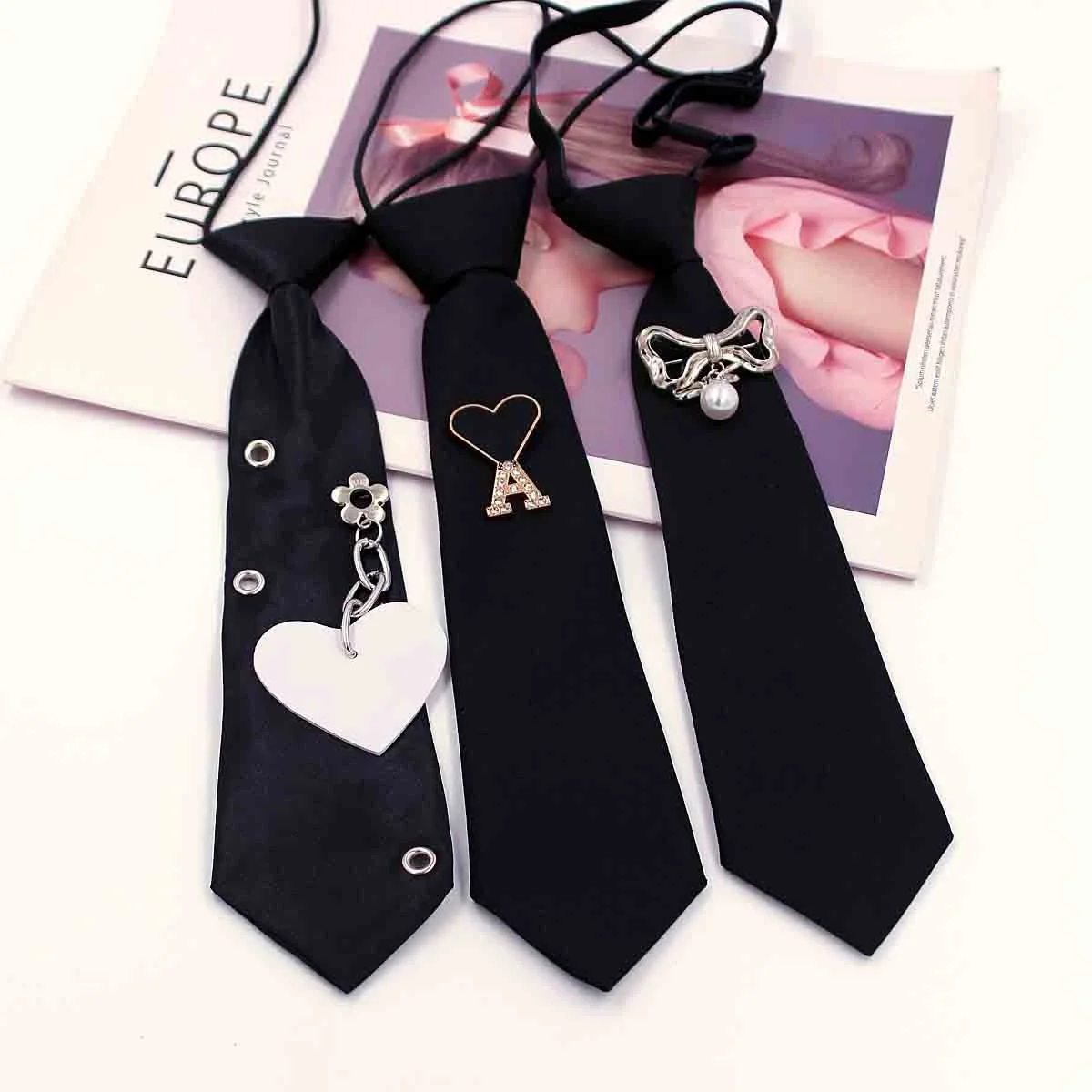 Модный эластичный металлический галстук-бабочка со стразами