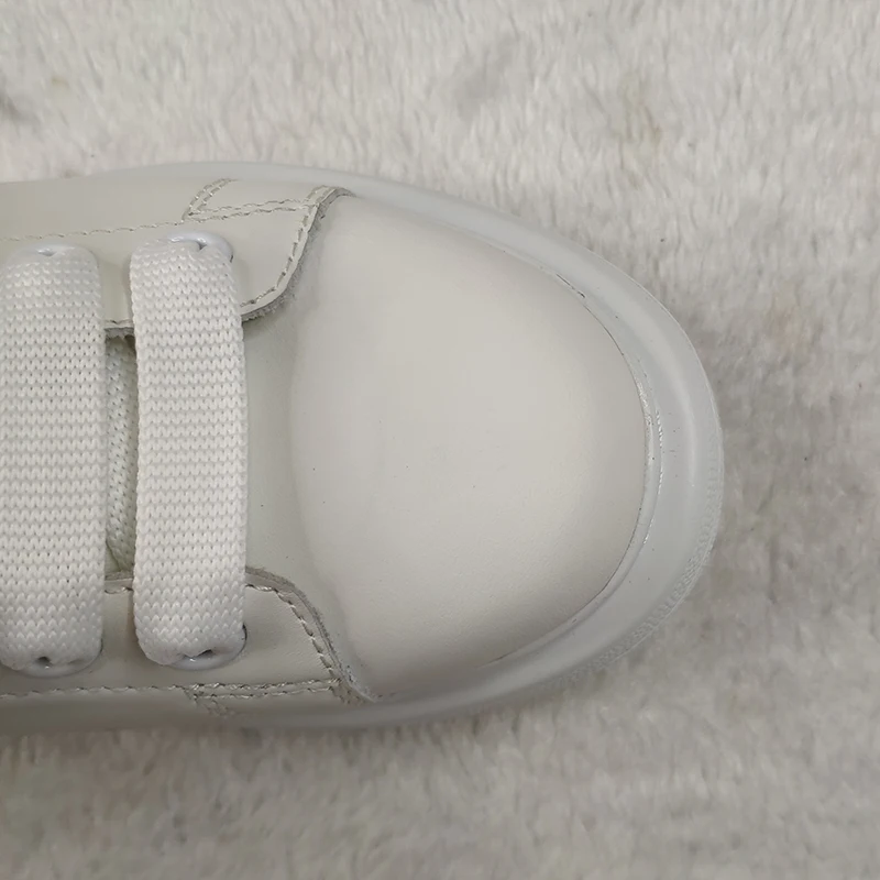 MOQ 1Pair high quality New designers genuine Leather sport shoes women casual