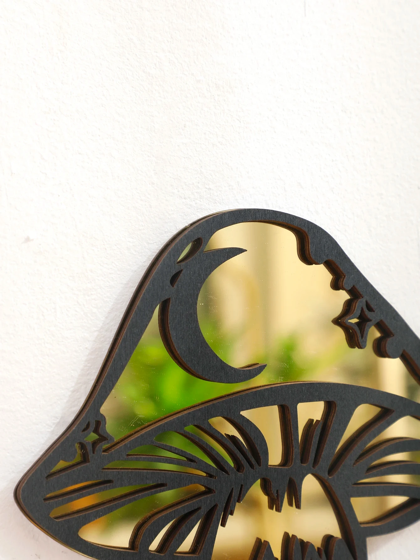 Mushroom Wall Mirror Art Decorative Bathroom Acrylic Mirror Funky Surface Hanging Toadstool Mirror Nature Aesthetic Gifts