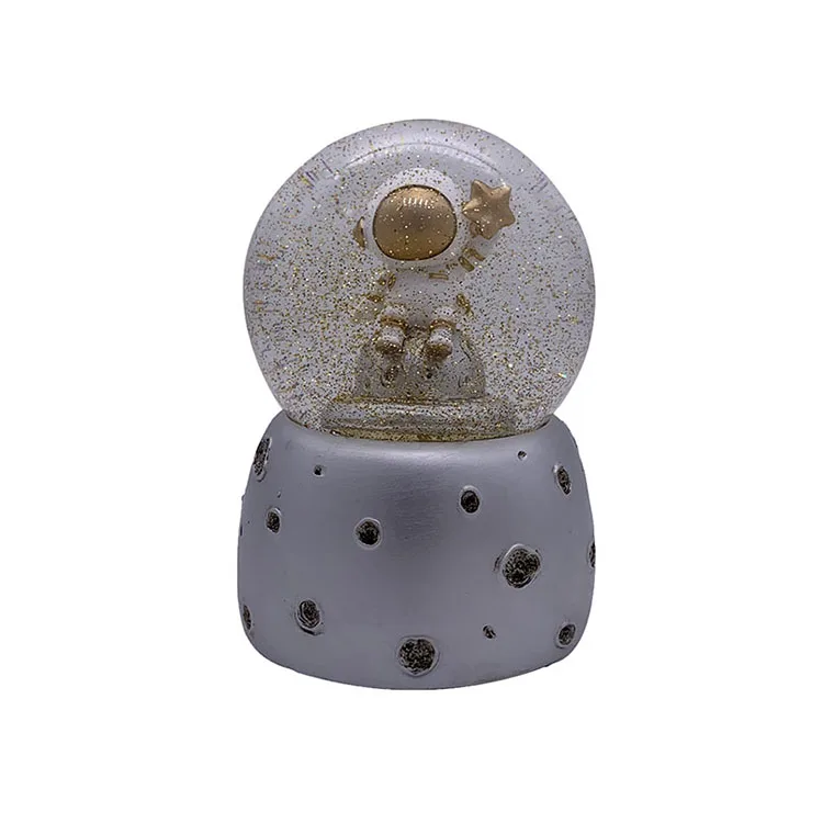 New Arrival Buy Snow Globe Gold Face 100MM Musical LED Blowing Snow Astronaut  Snow Globe Souvenir Gift