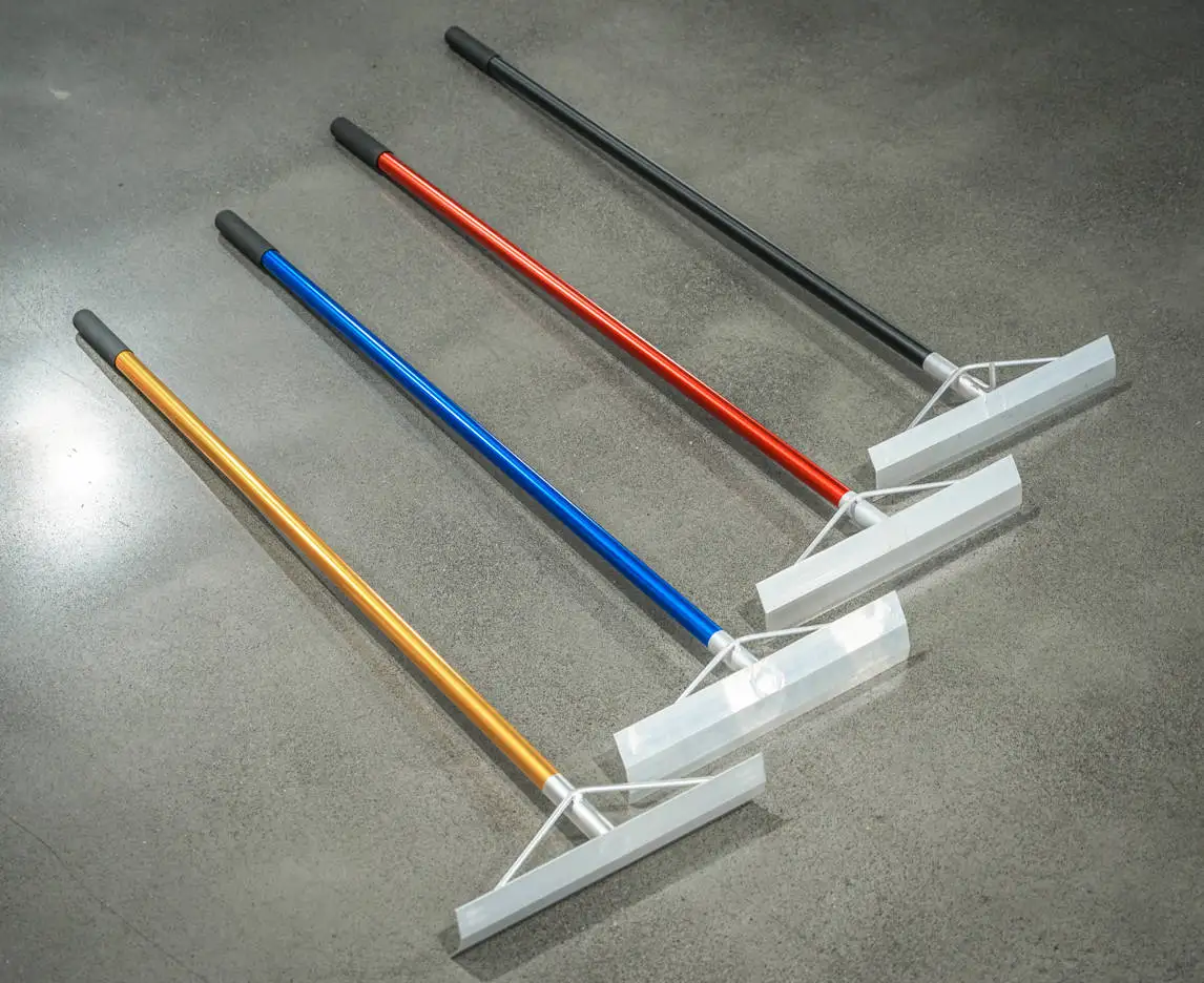 AMF TOOLS  Concrete Tools Lightweight All Aluminum braced Spreaders & Placers Rakes Round Handled Placer with or without a hook