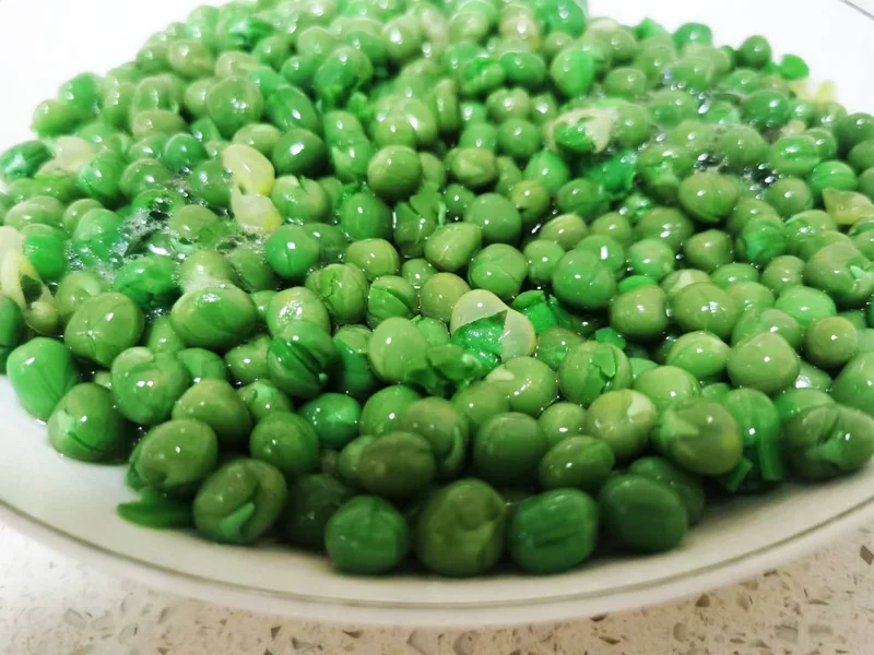 Farrow green peas (12)