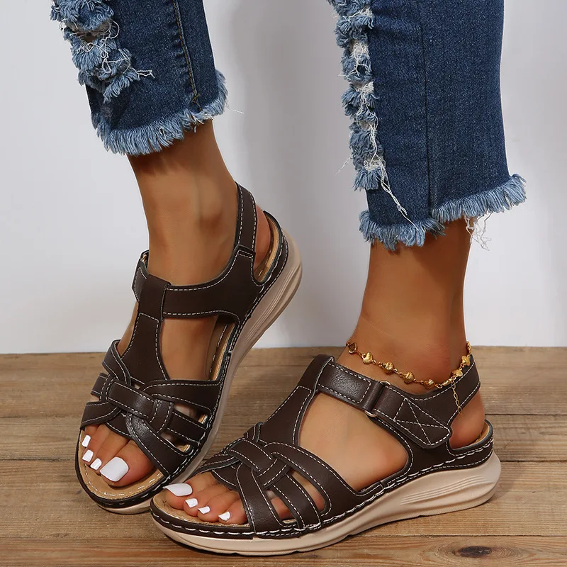 Summer retro plus size car line solid color light round head wedge Roman sandals women Water Shoes Hiking Leather Beach sandals