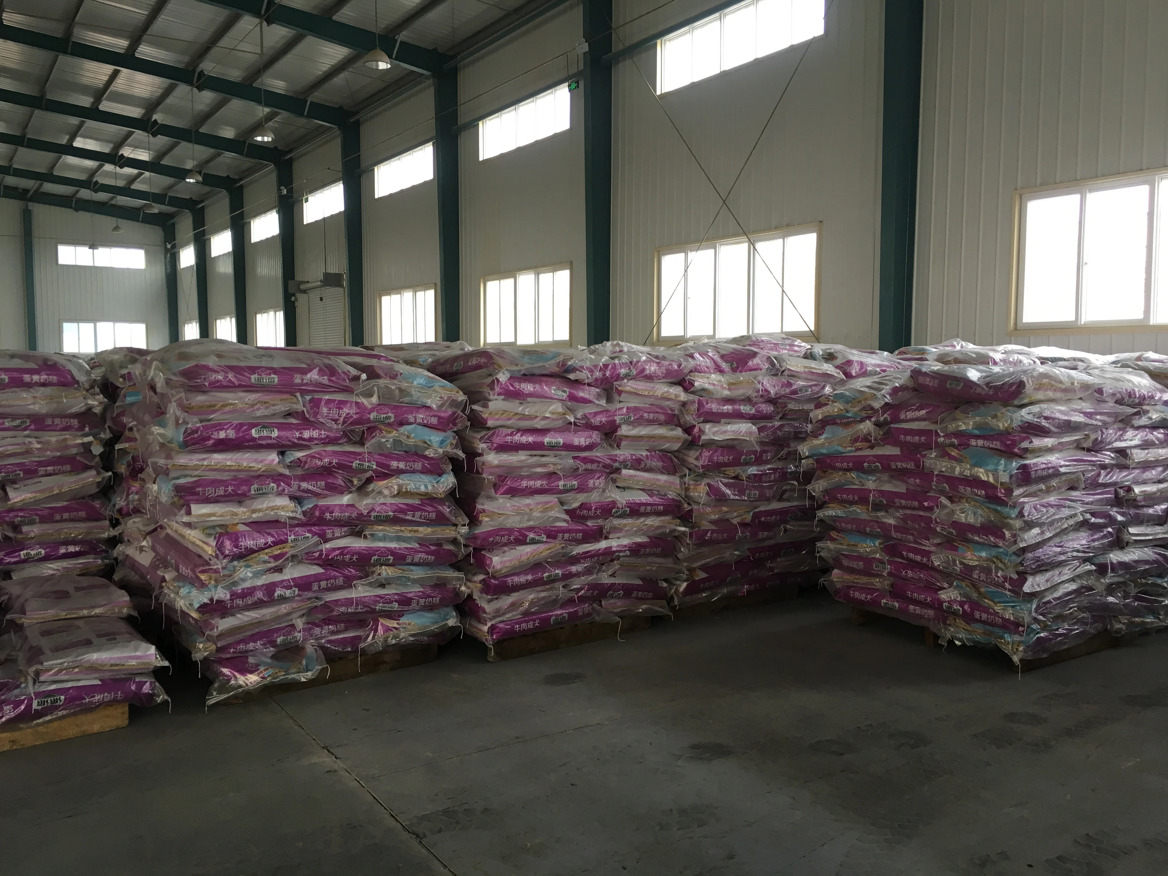 15KG Professional Dry Dog Food Adult Raw Freezer Natural Dog Food Wellness Complete Bulk Dog Food Wholesale