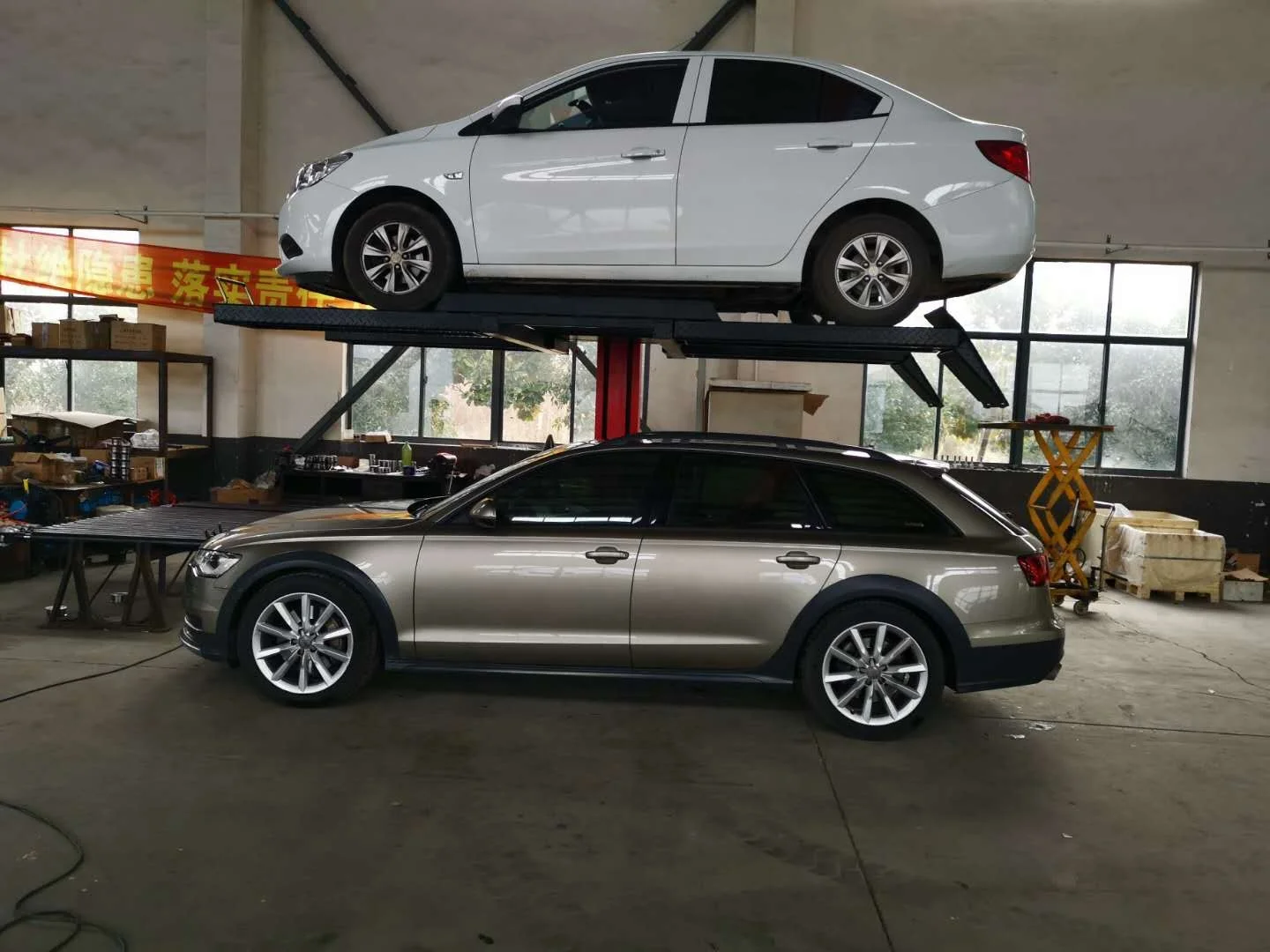 Portable 2500 KG hydraulic single post car lift with electric unlocking parking lift