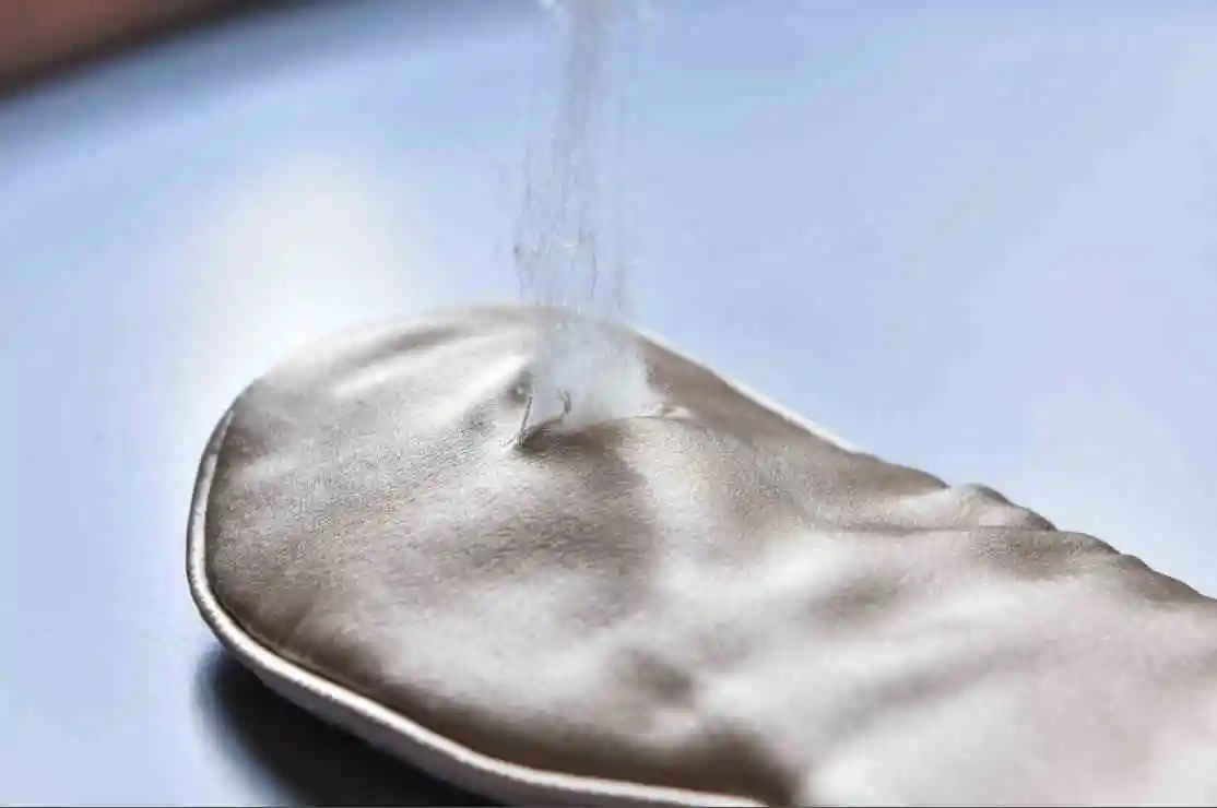 Super smooth natural silk eye mask travel eye mask for sleep, spa, meditation