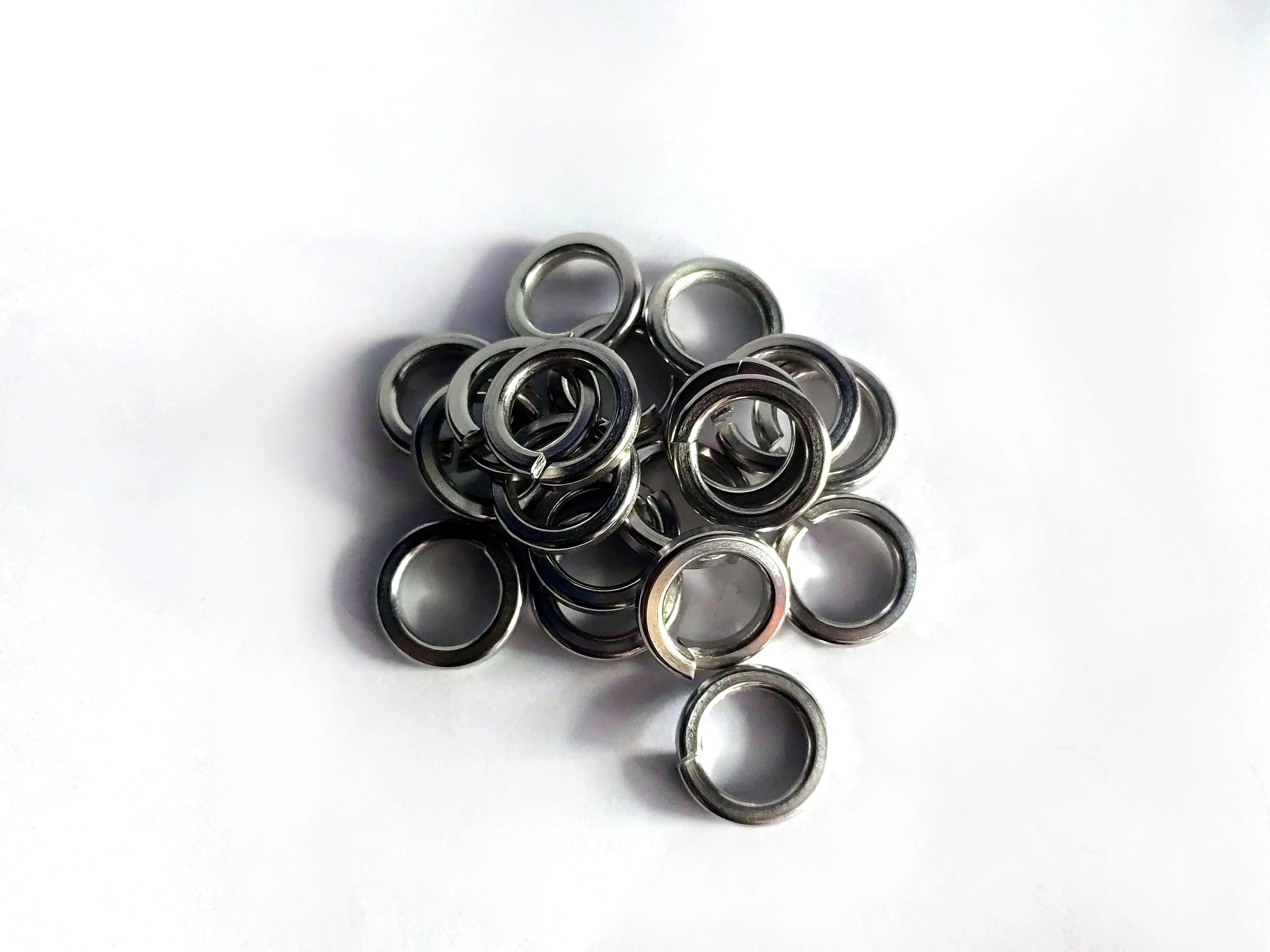 Factory Wholesale General Industry M2 M30 Plain Stainless Steel Spring Washers Gb93 Zinc White Polishing Gasket