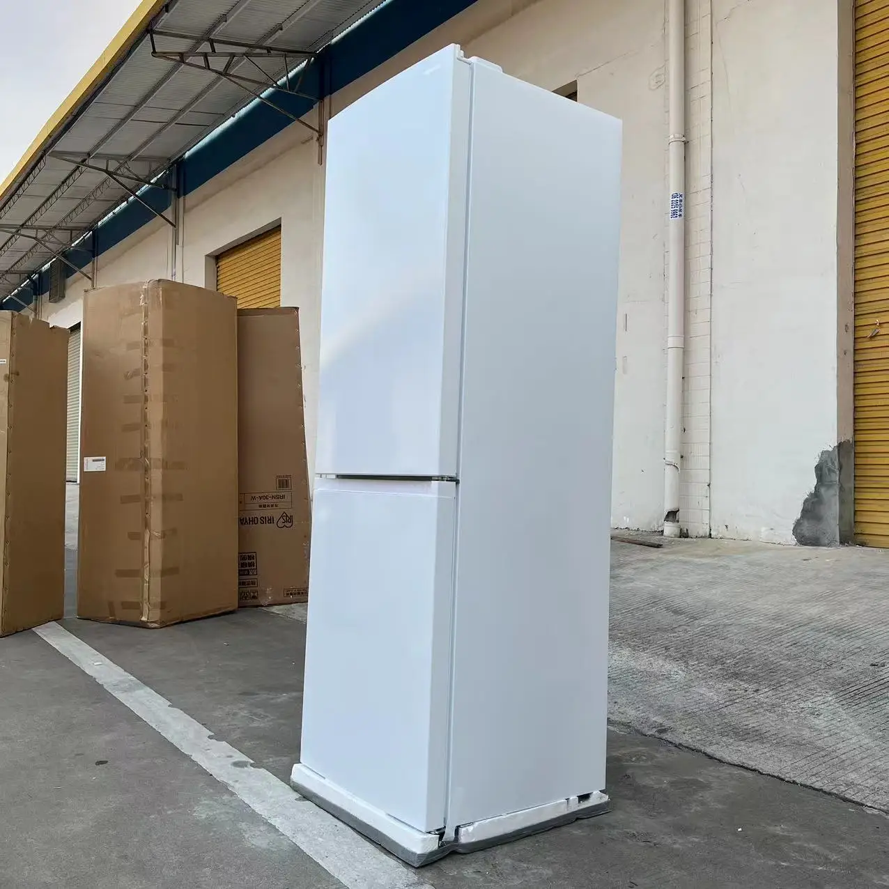 110V home refrigerator upper and lower door free standing BCD-300L air cooled two doors refrigerator cheap price Japanese made