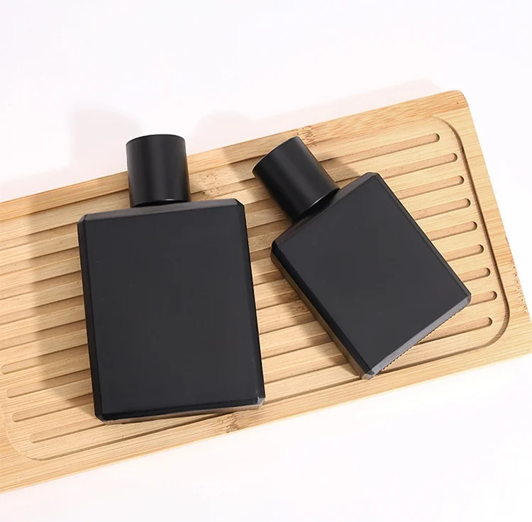 In Stock Small Order Refillable Screw Neck Square 30ml Glass Perfume Bottle Black Spray