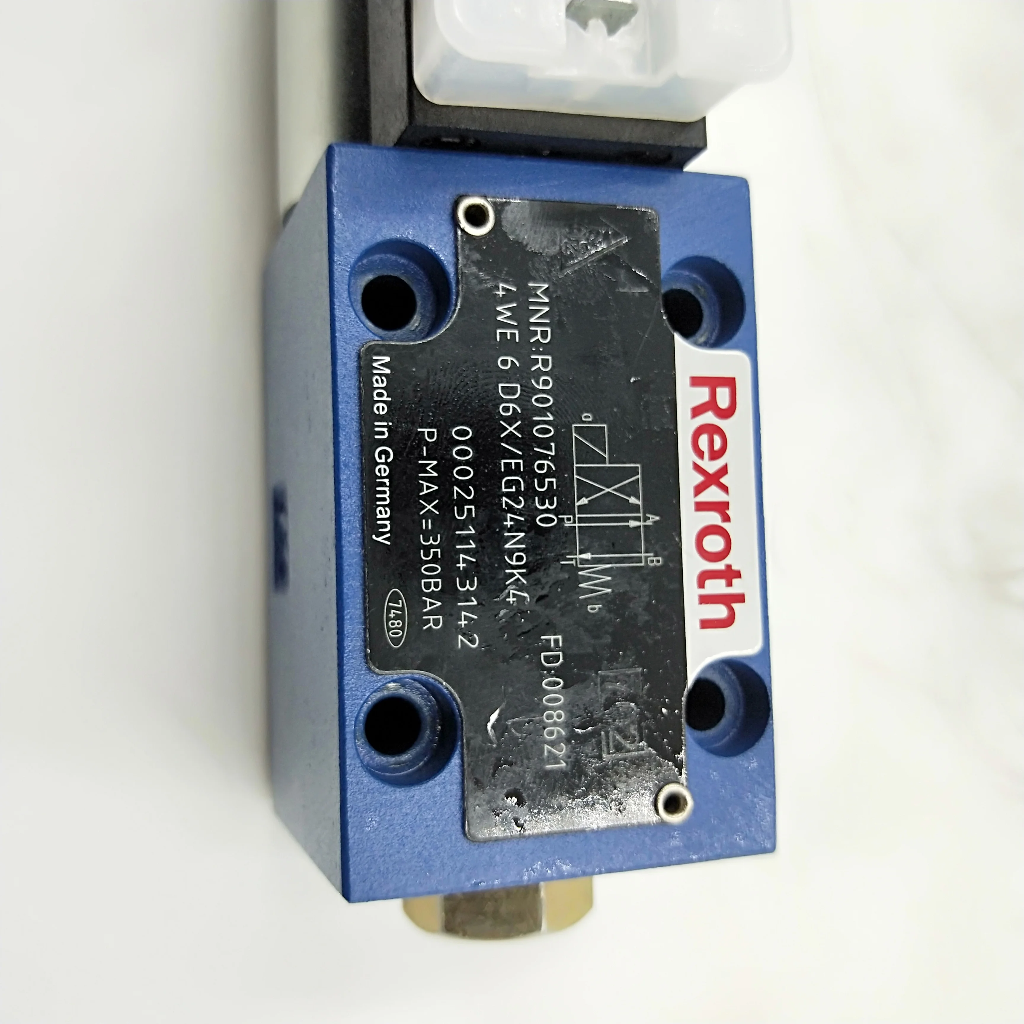  Управляющий электромагнитный клапан Rexroth серии 4WE6 4WE6C 4WE6D 4WE6E