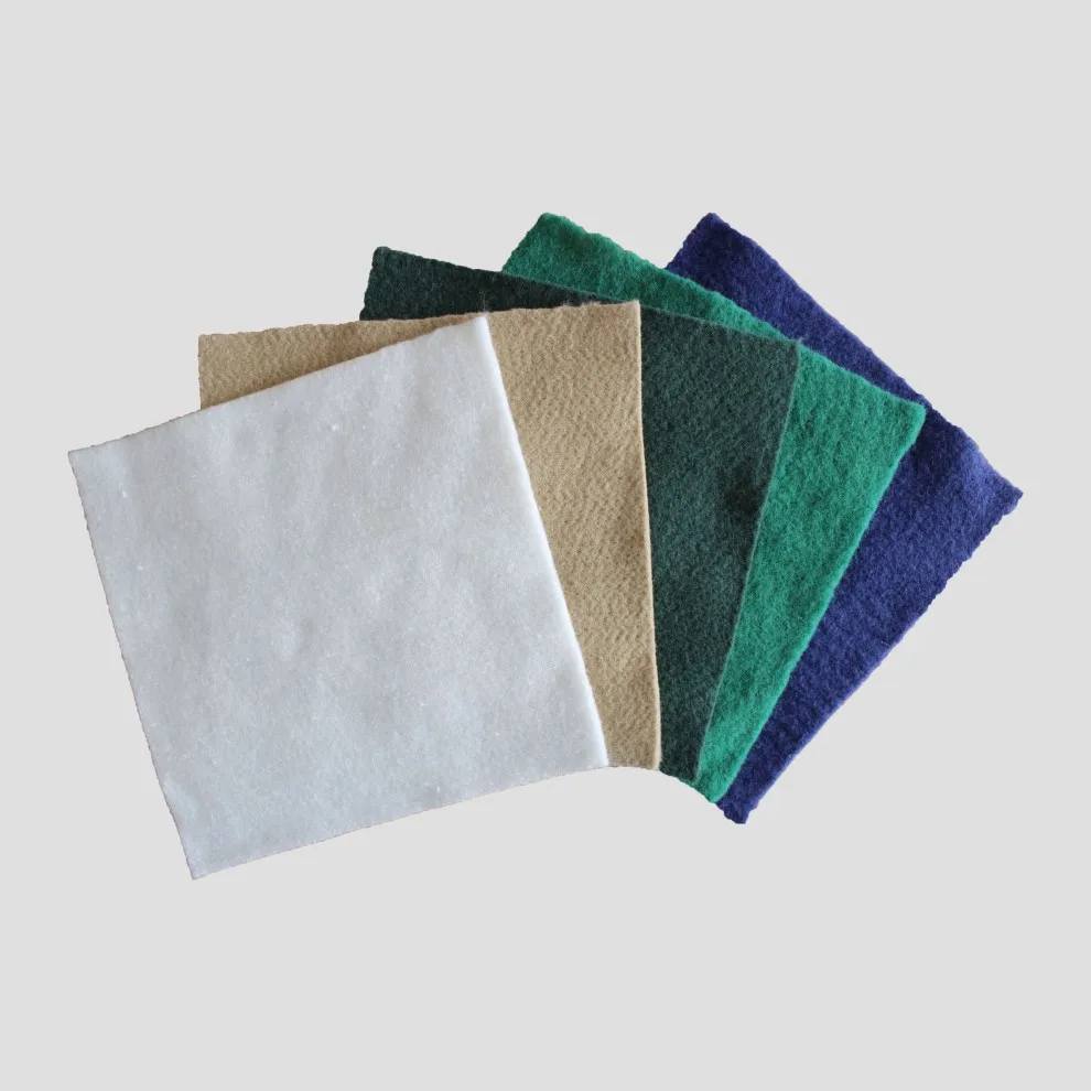 Factory price Non woven PP PET geotextile for railway construction Landfill 100gsm 200gsm 300gsm 600gsm 1000gsm Geotextile